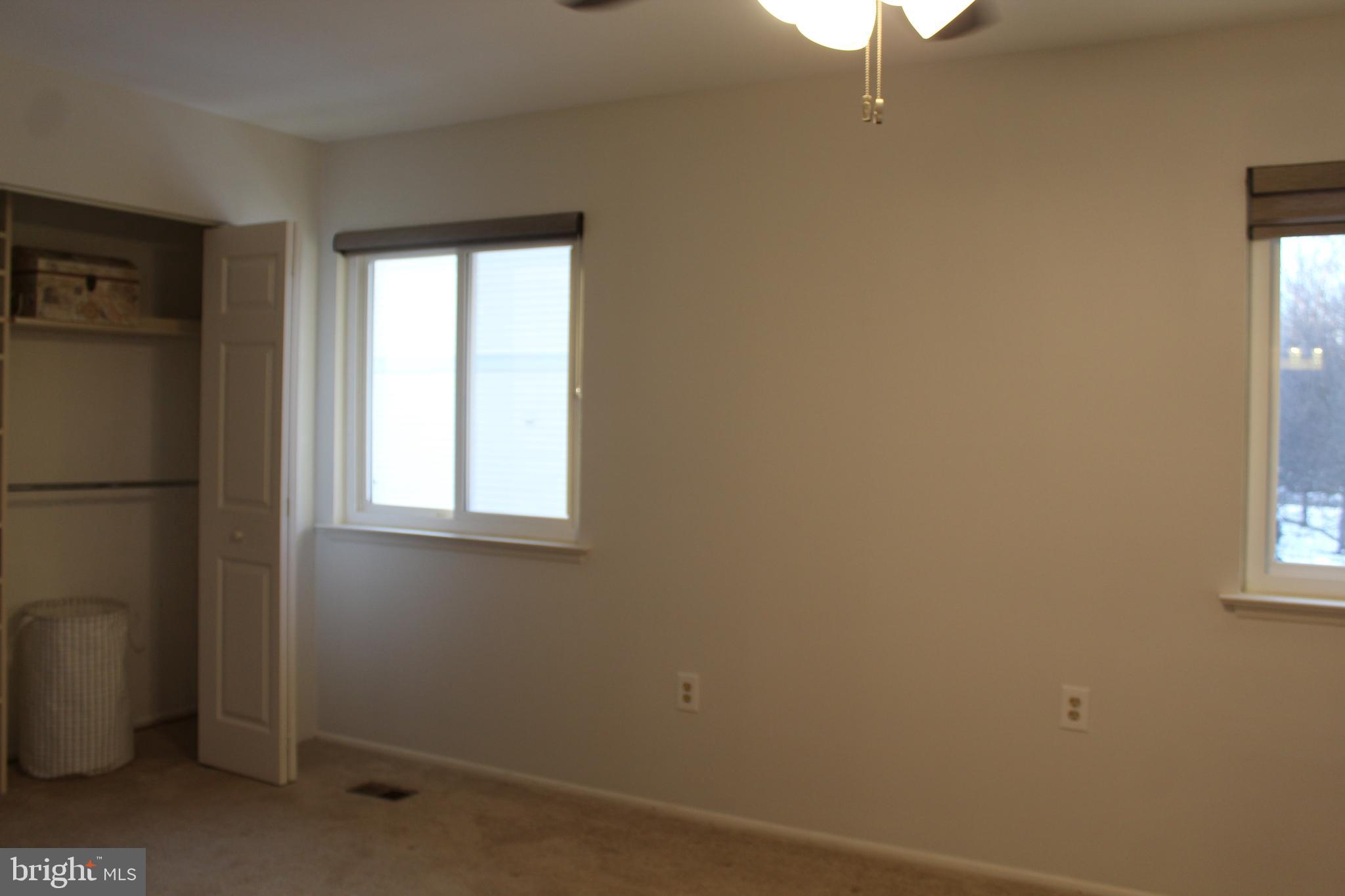 LEISURE WORLD - Residential