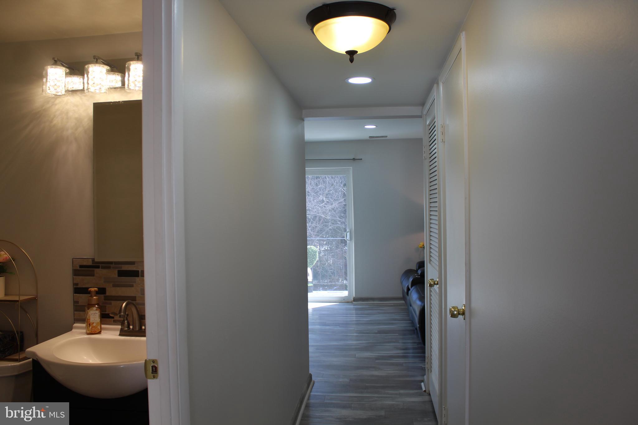 LEISURE WORLD - Residential