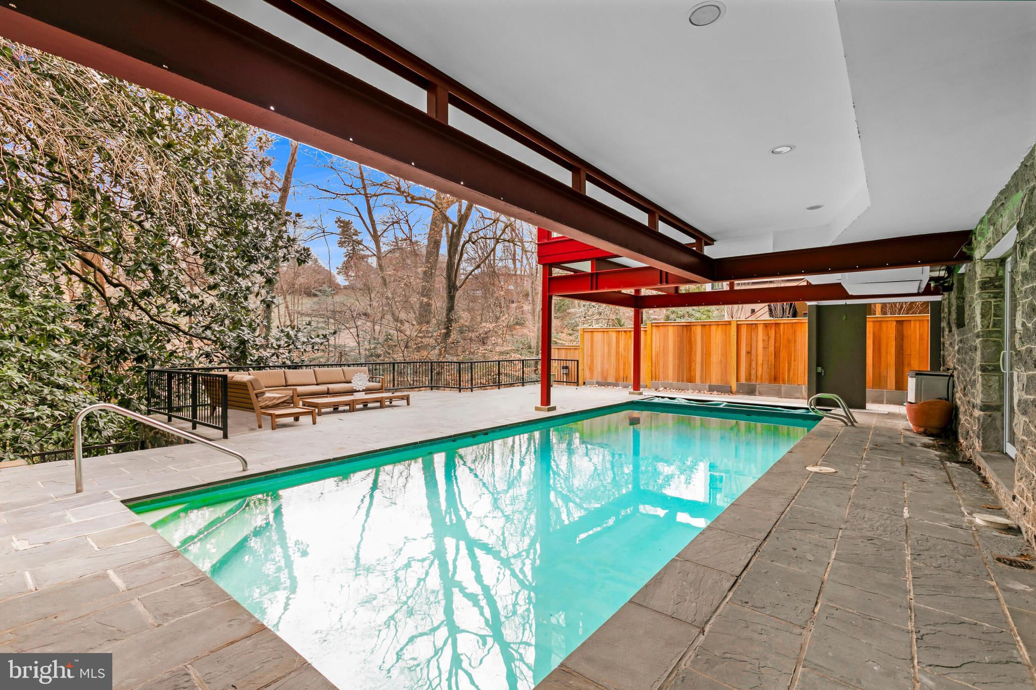 CLEVELAND PARK - Residential Lease