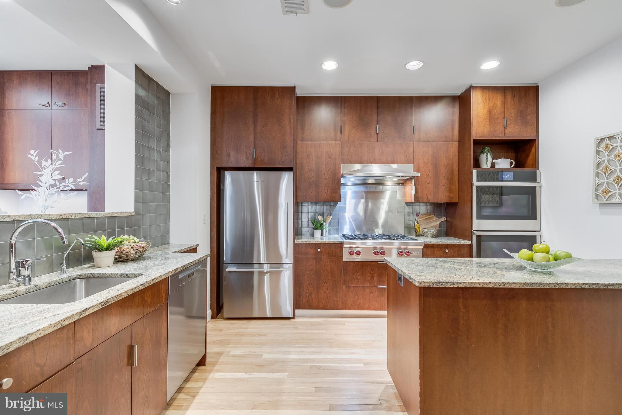 CLEVELAND PARK - Residential Lease