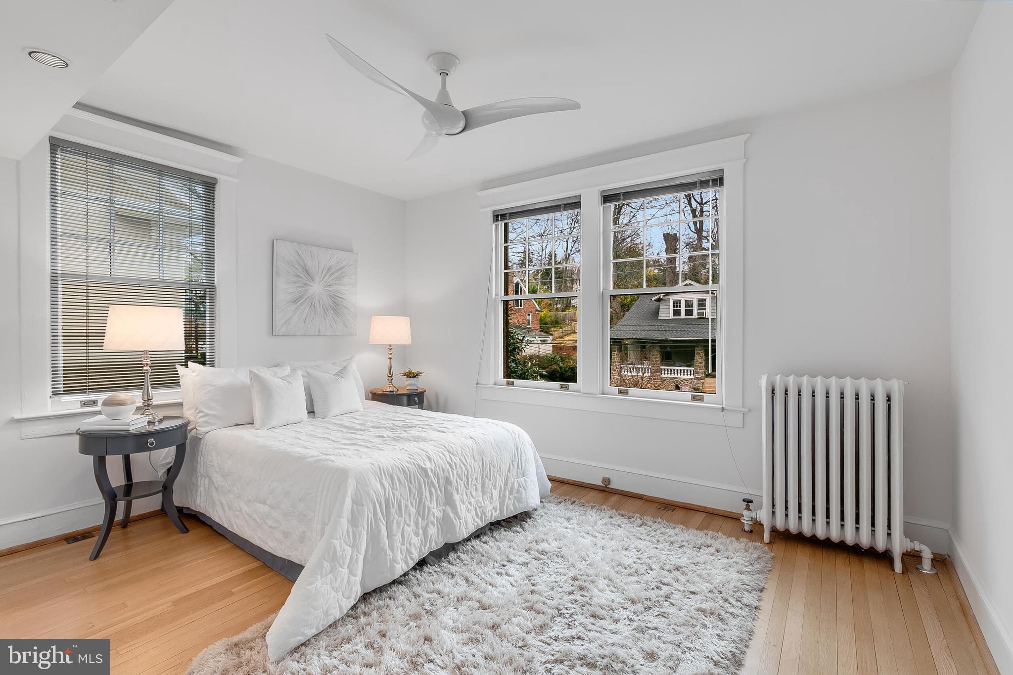 CLEVELAND PARK - Residential Lease