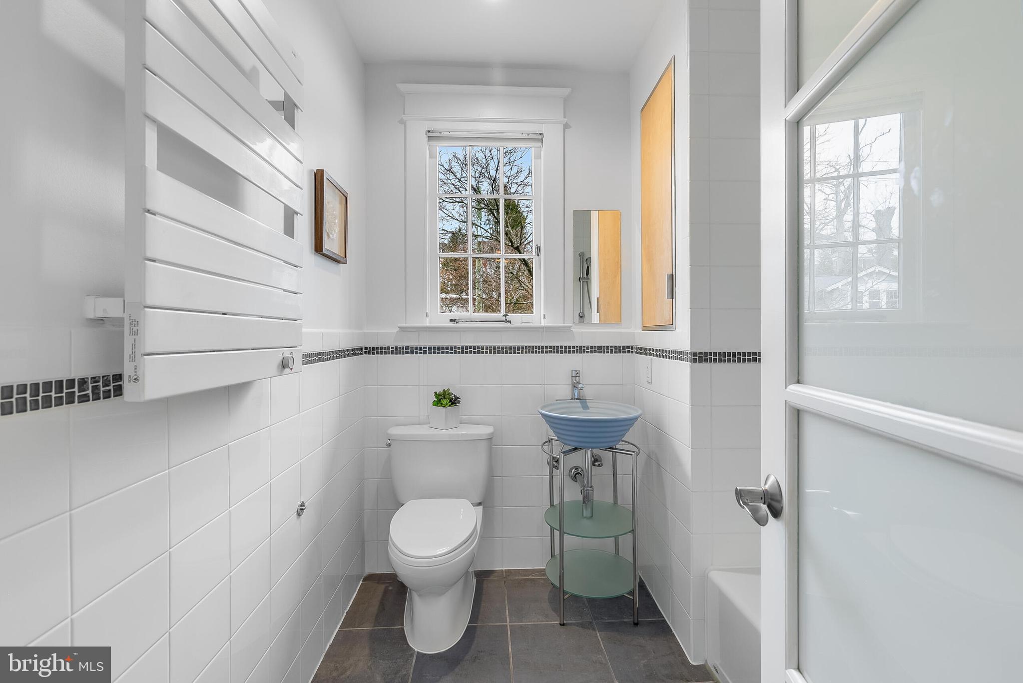 CLEVELAND PARK - Residential Lease