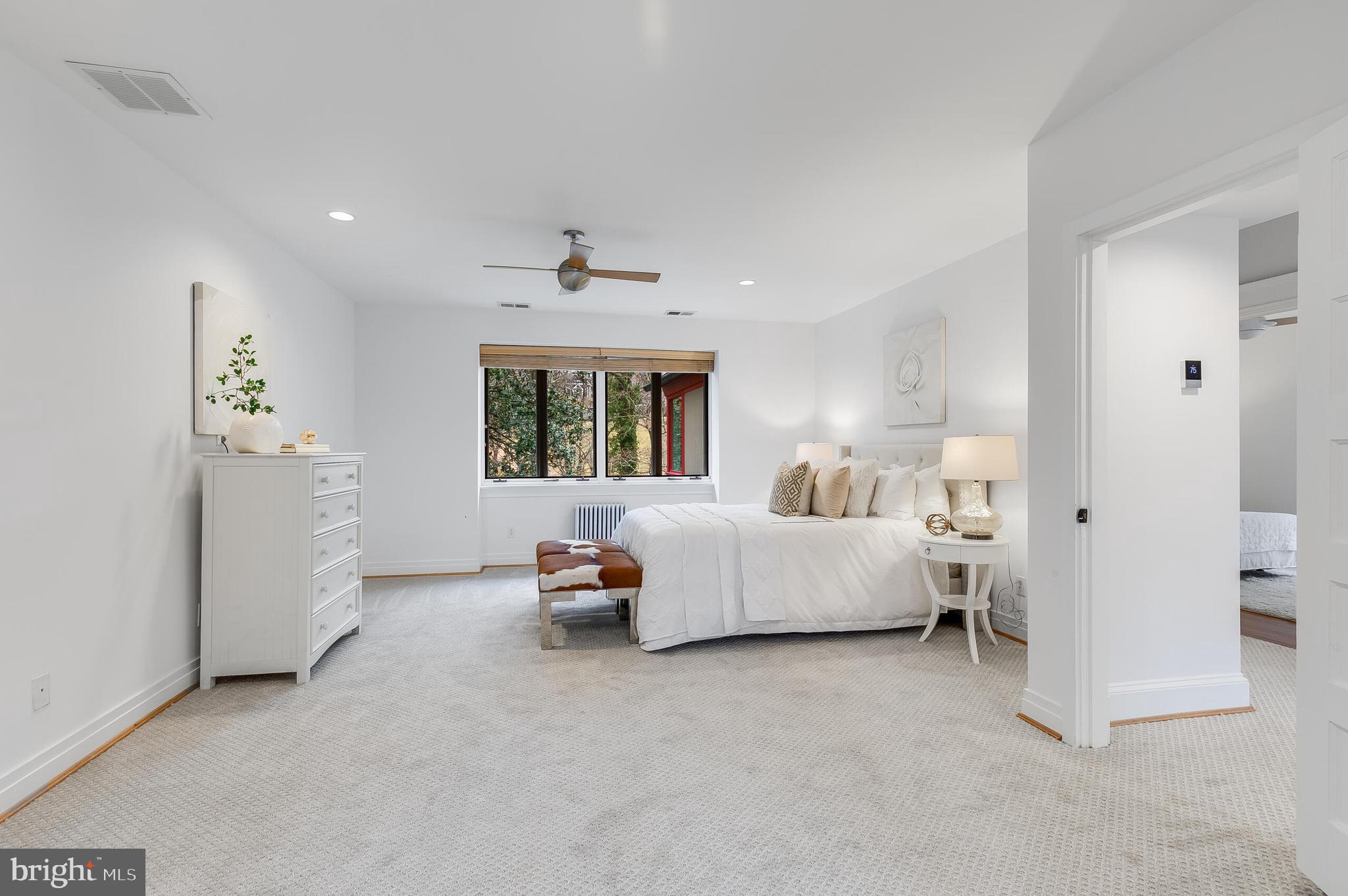 CLEVELAND PARK - Residential Lease