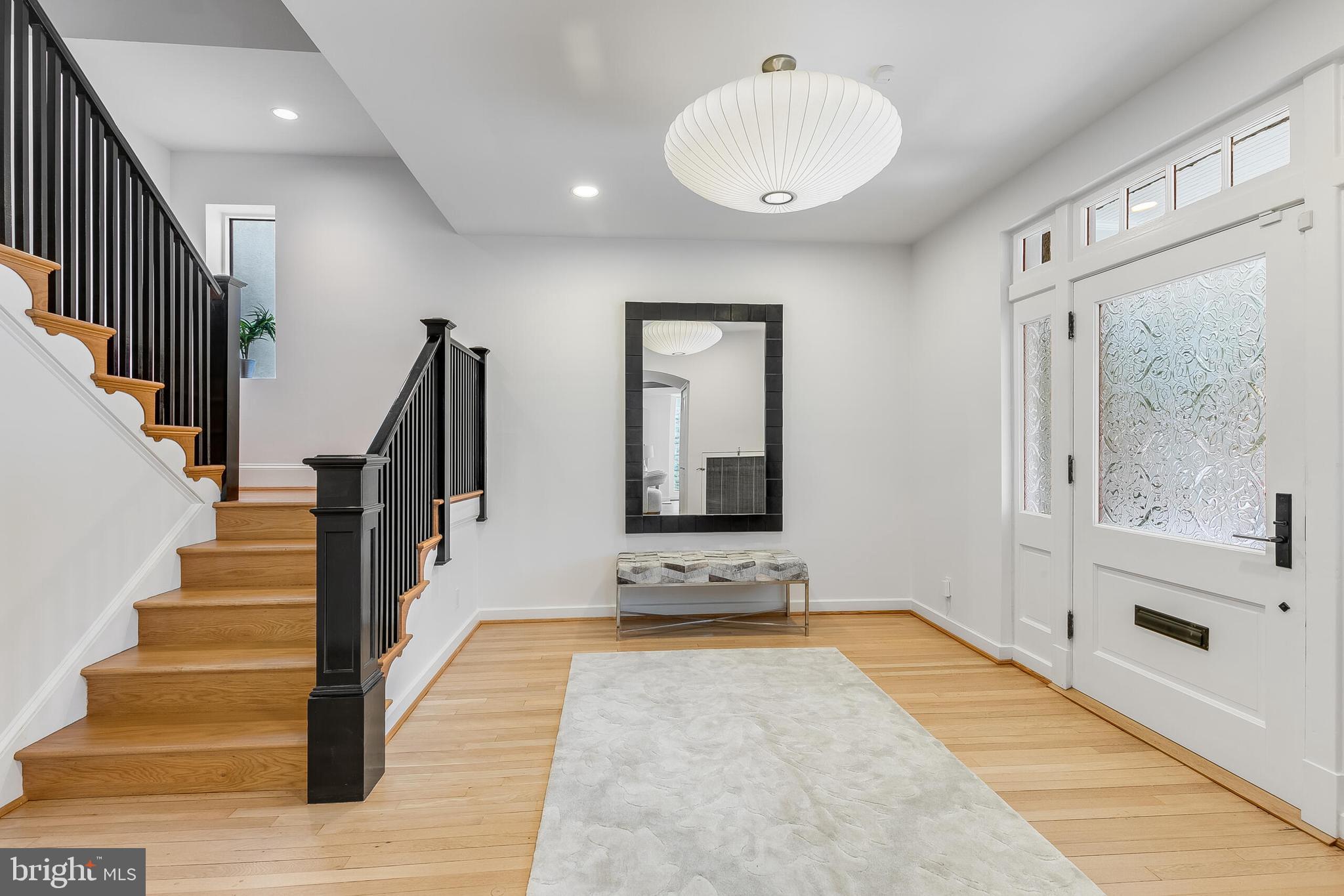 CLEVELAND PARK - Residential Lease