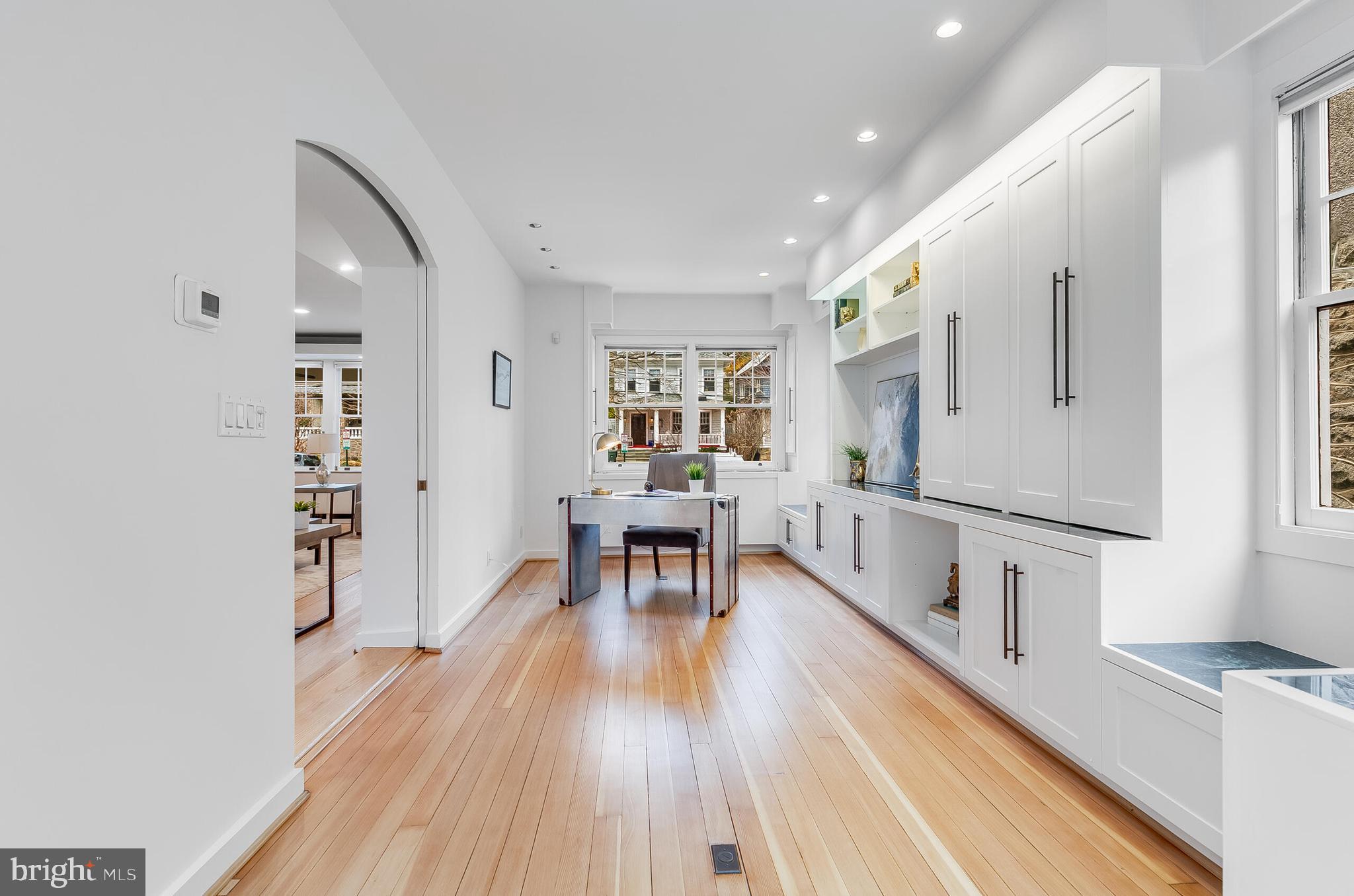 CLEVELAND PARK - Residential Lease