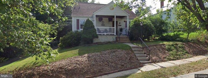 Amazing Rental opportunity in sought after Towson Neighborhood.  This home offers 3 bedrooms, an  updated kitchen, a 3 seasons sunroom, 2.5 baths and a one car garage with a fenced yard. This home is situated on a corner lot with a spacious front porch!