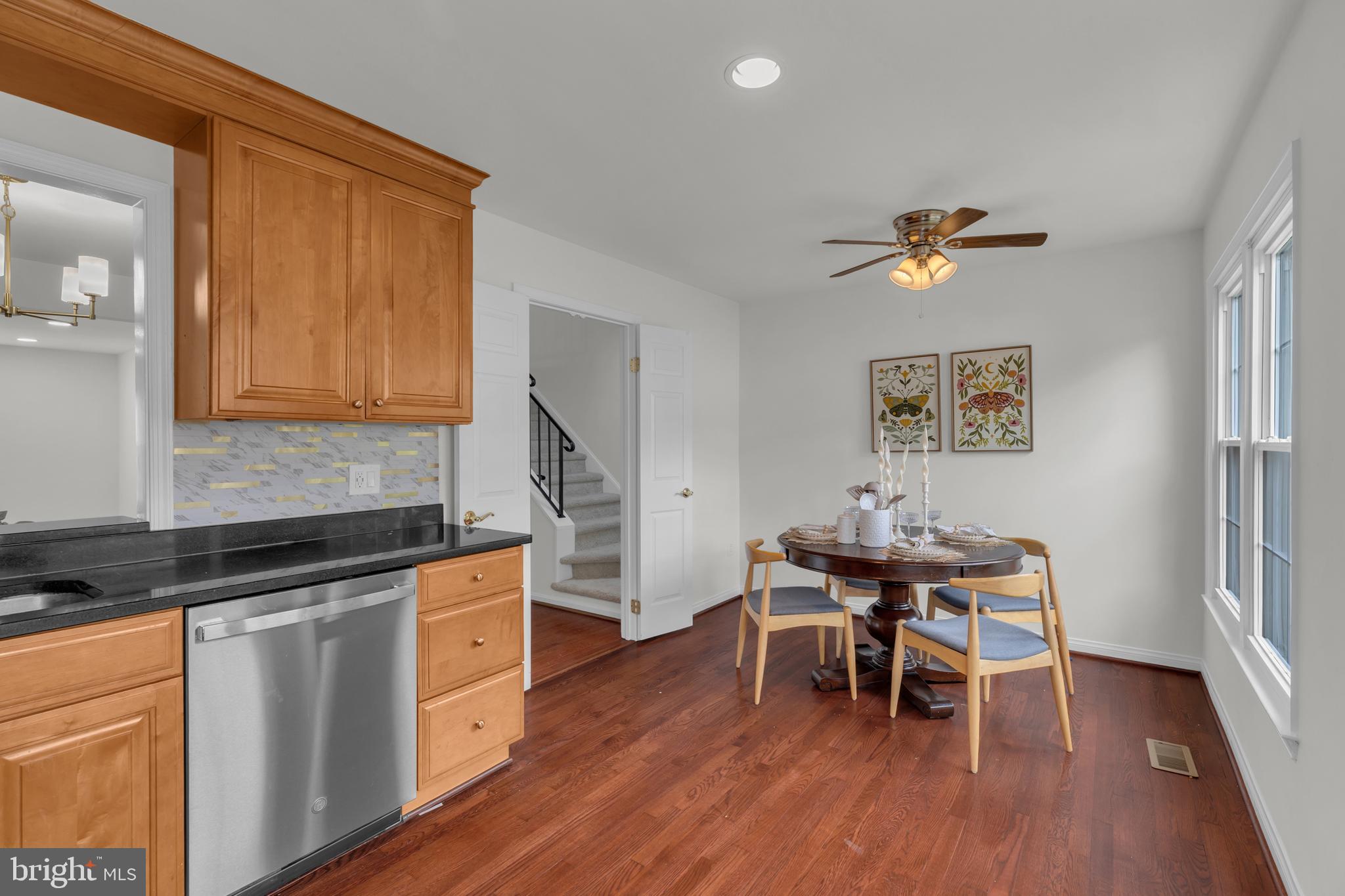 LAKEPOINTE - Residential