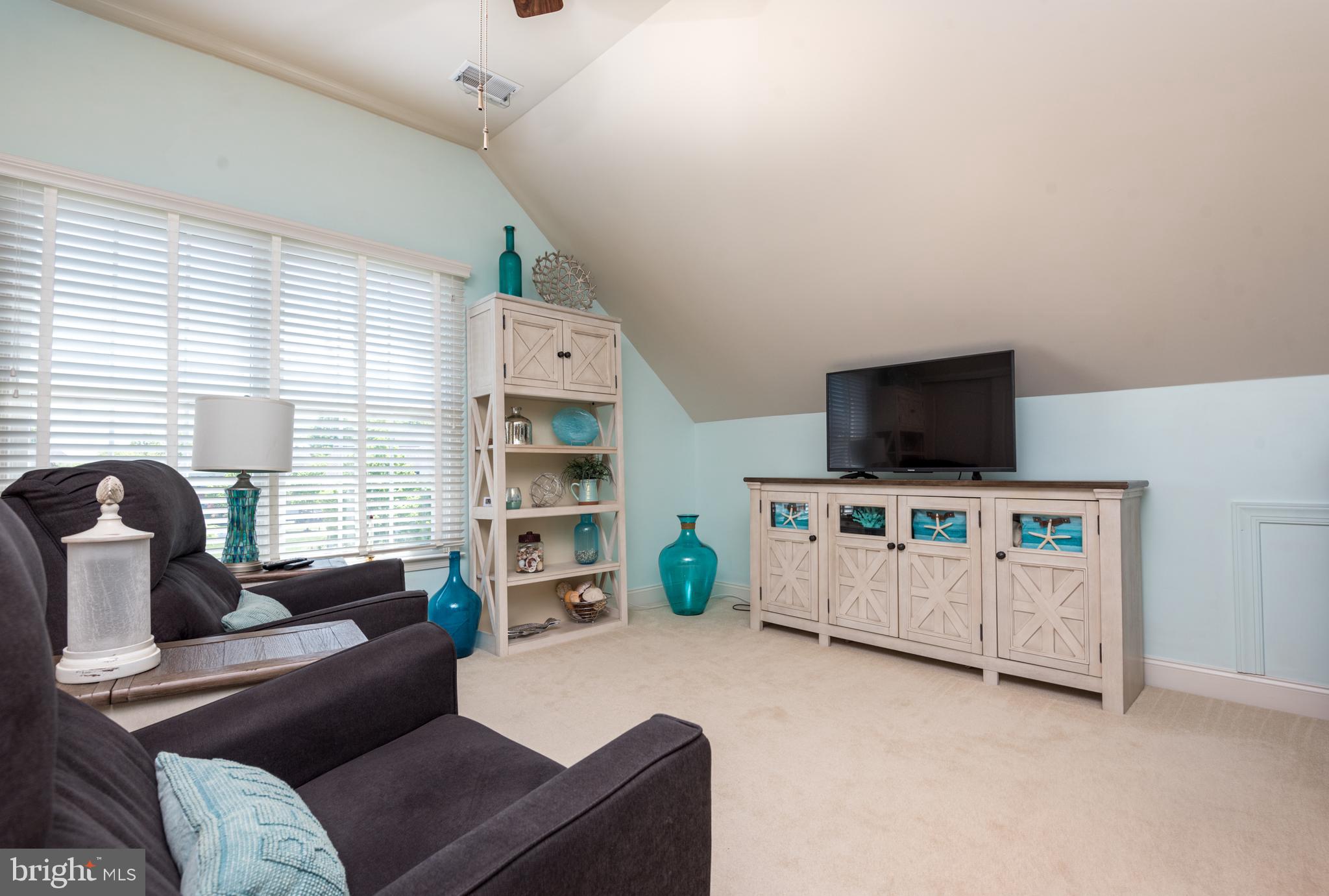 DOMINION VALLEY COUNTRY CLUB - Residential