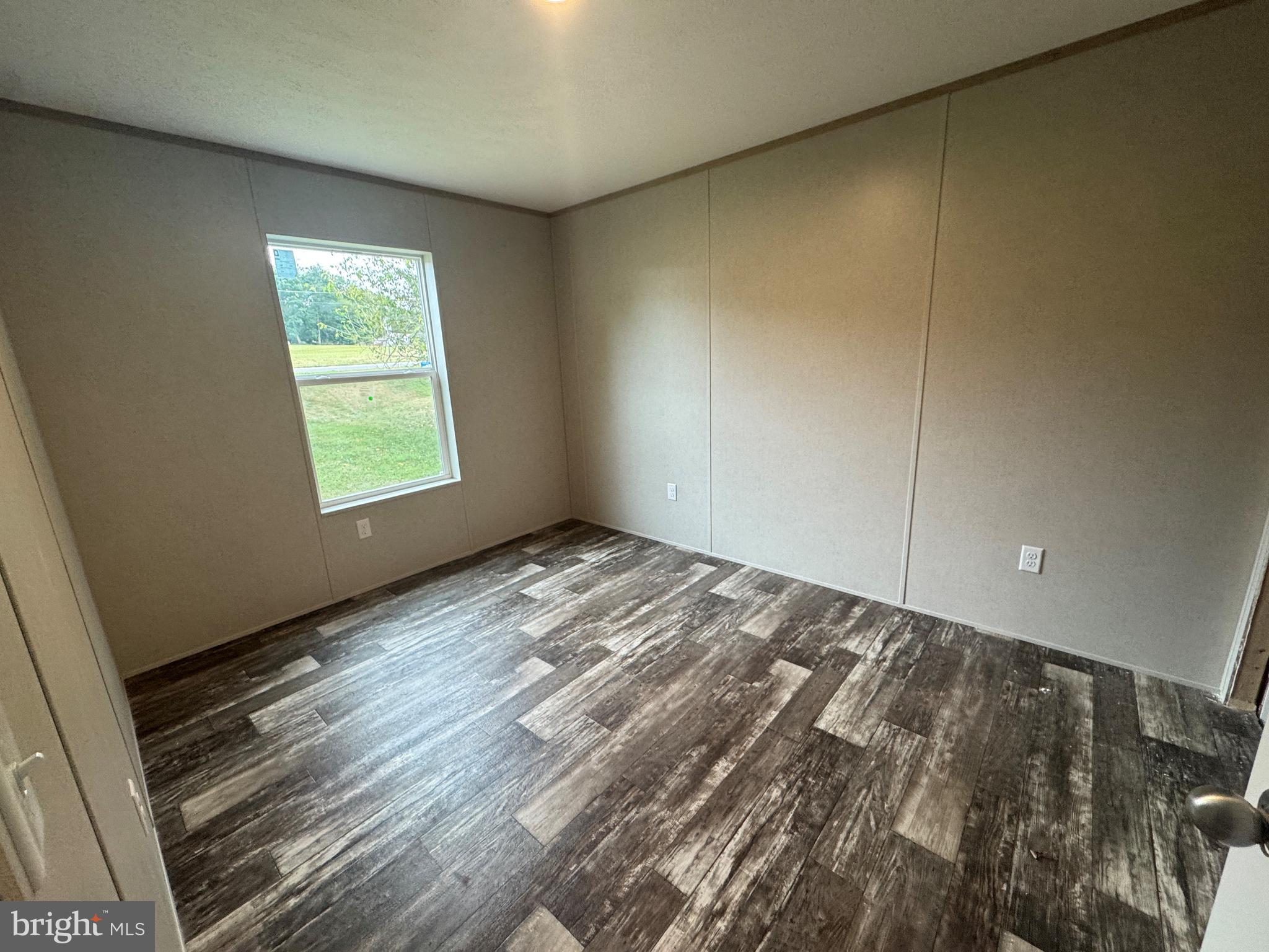 HILLSIDE ESTATES - Residential