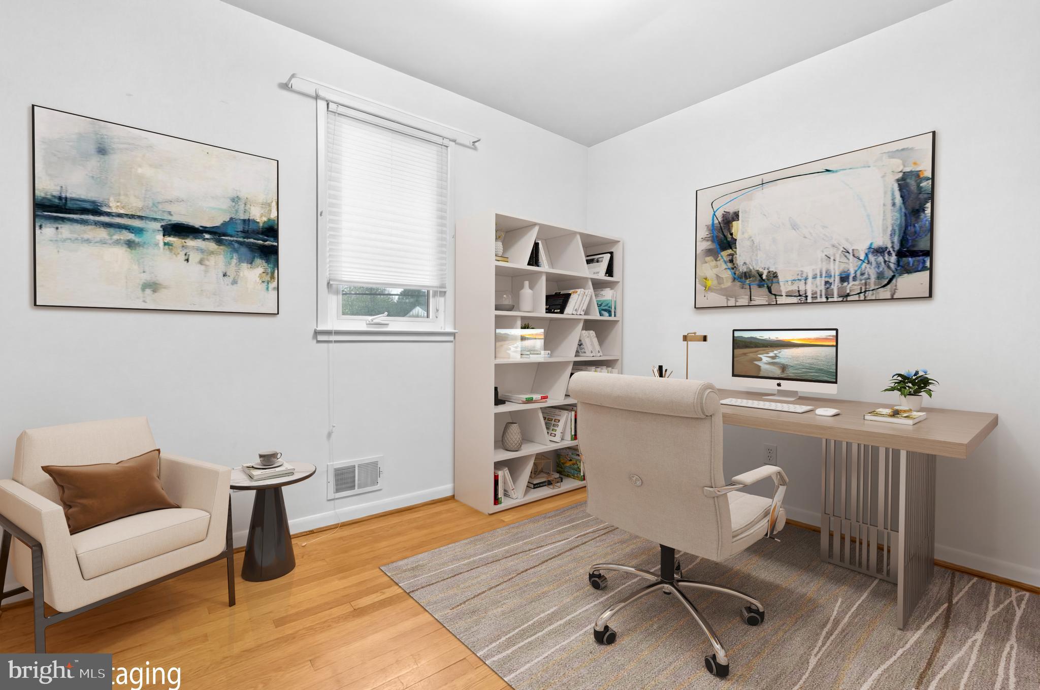 CHRIS MAR MANOR - Residential