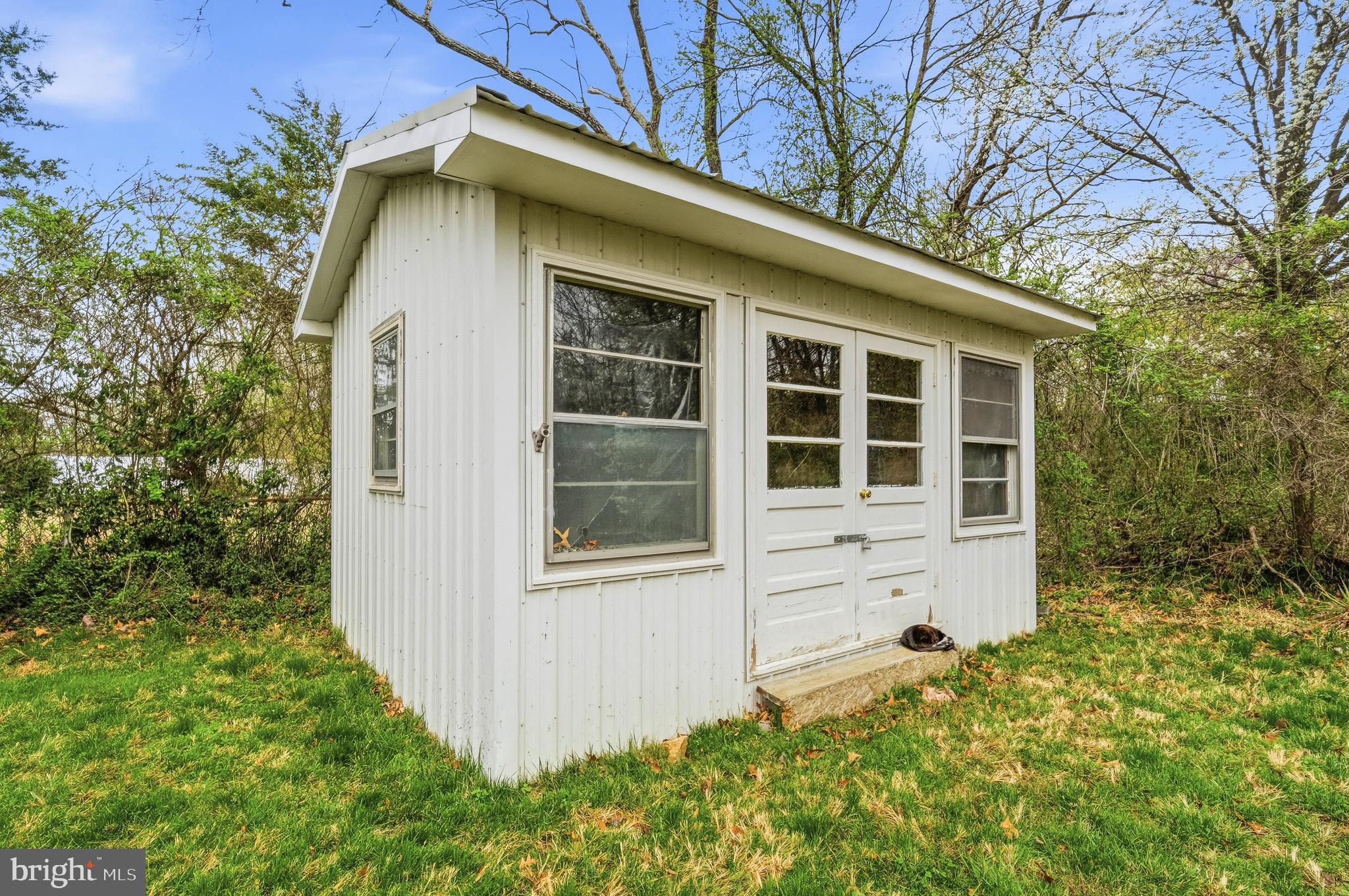 CHRIS MAR MANOR - Residential