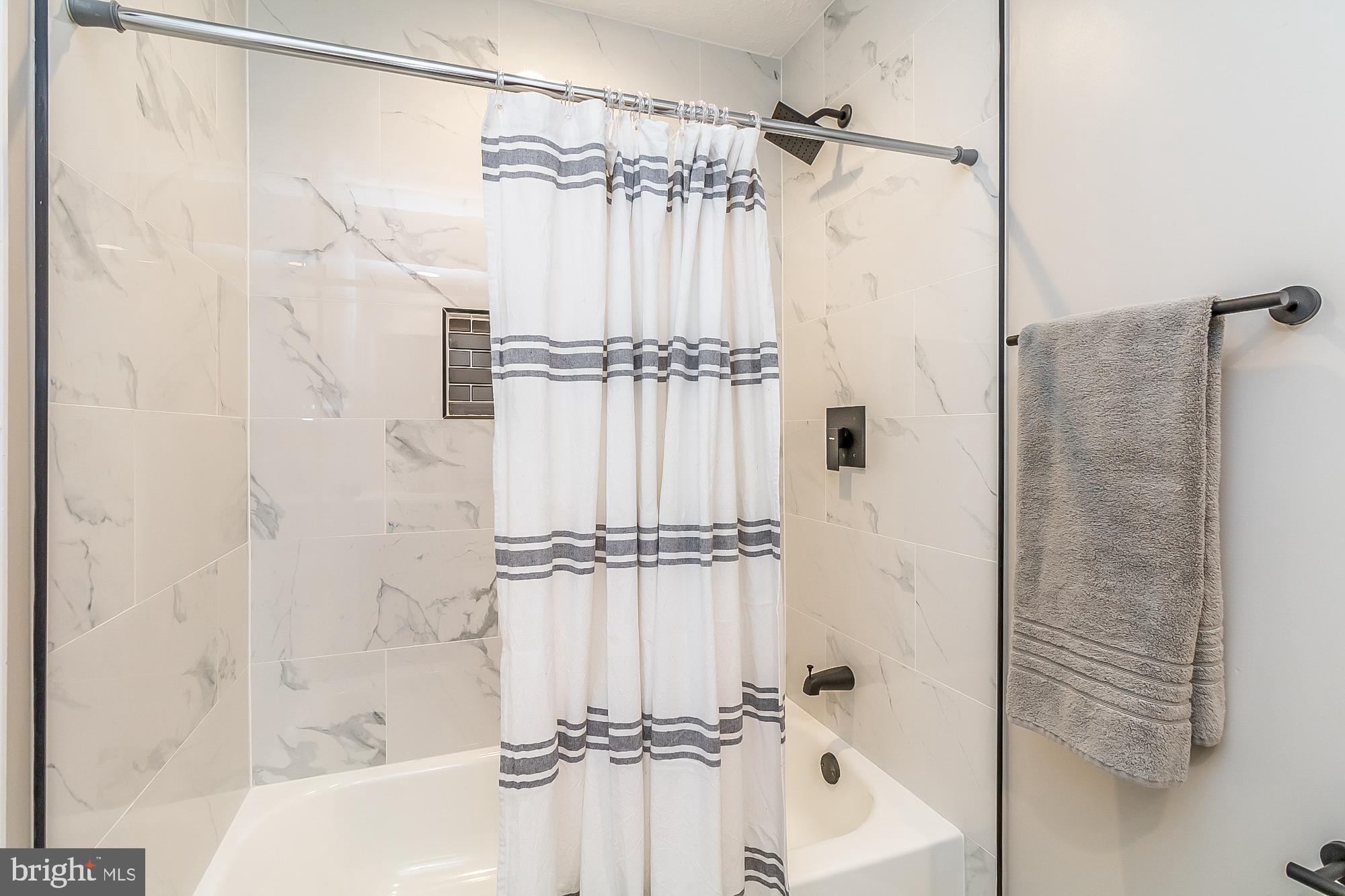 RIVERSIDE - Residential