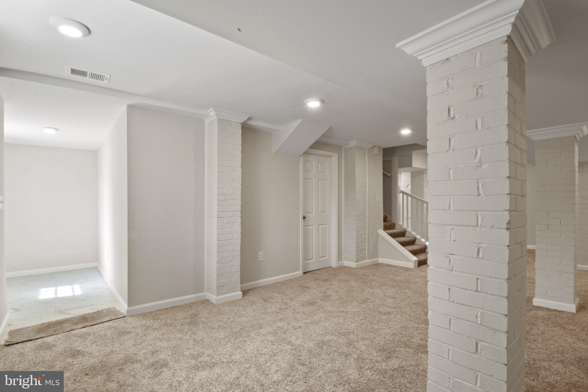 WINCHESTER CITY - Residential