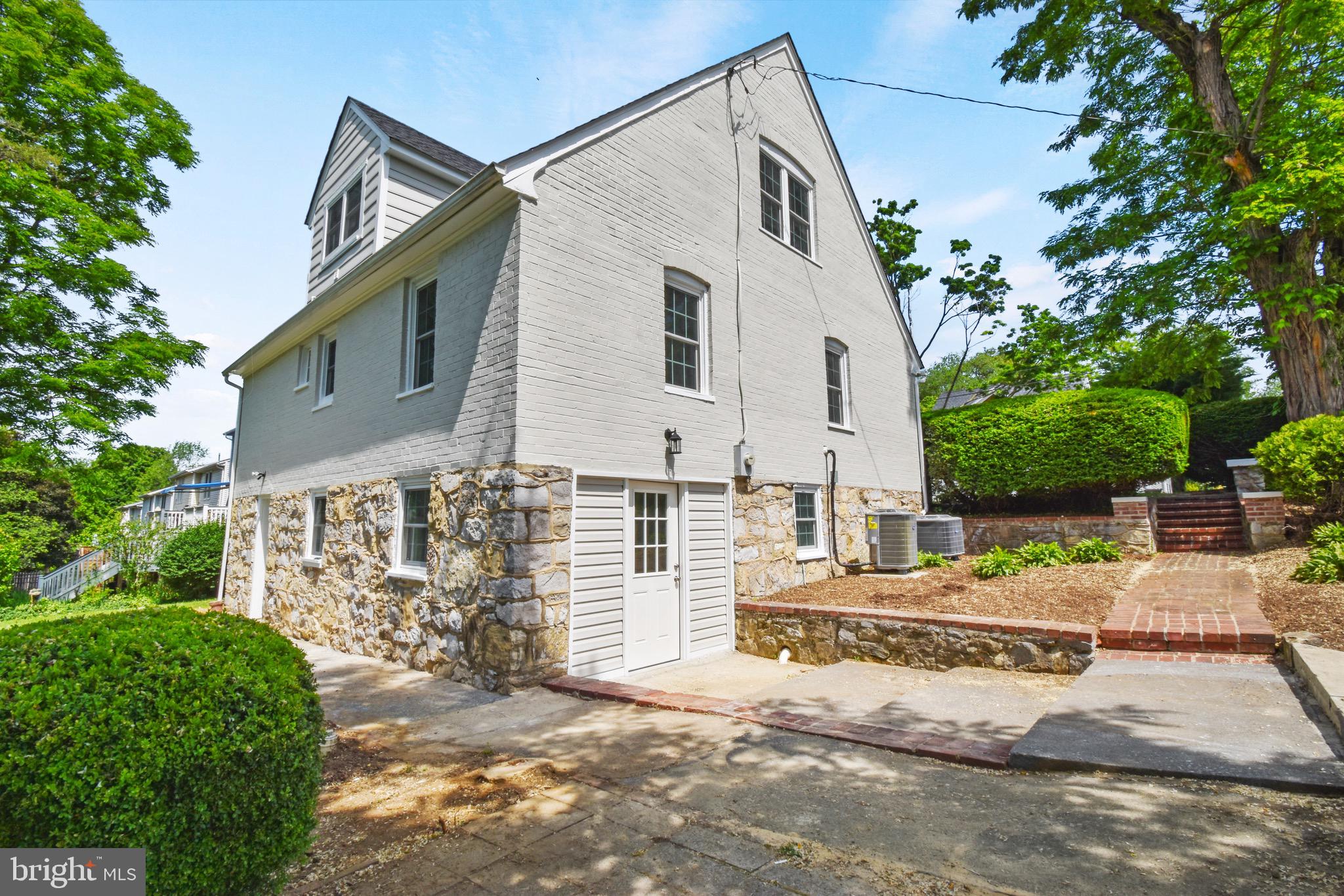 WINCHESTER CITY - Residential