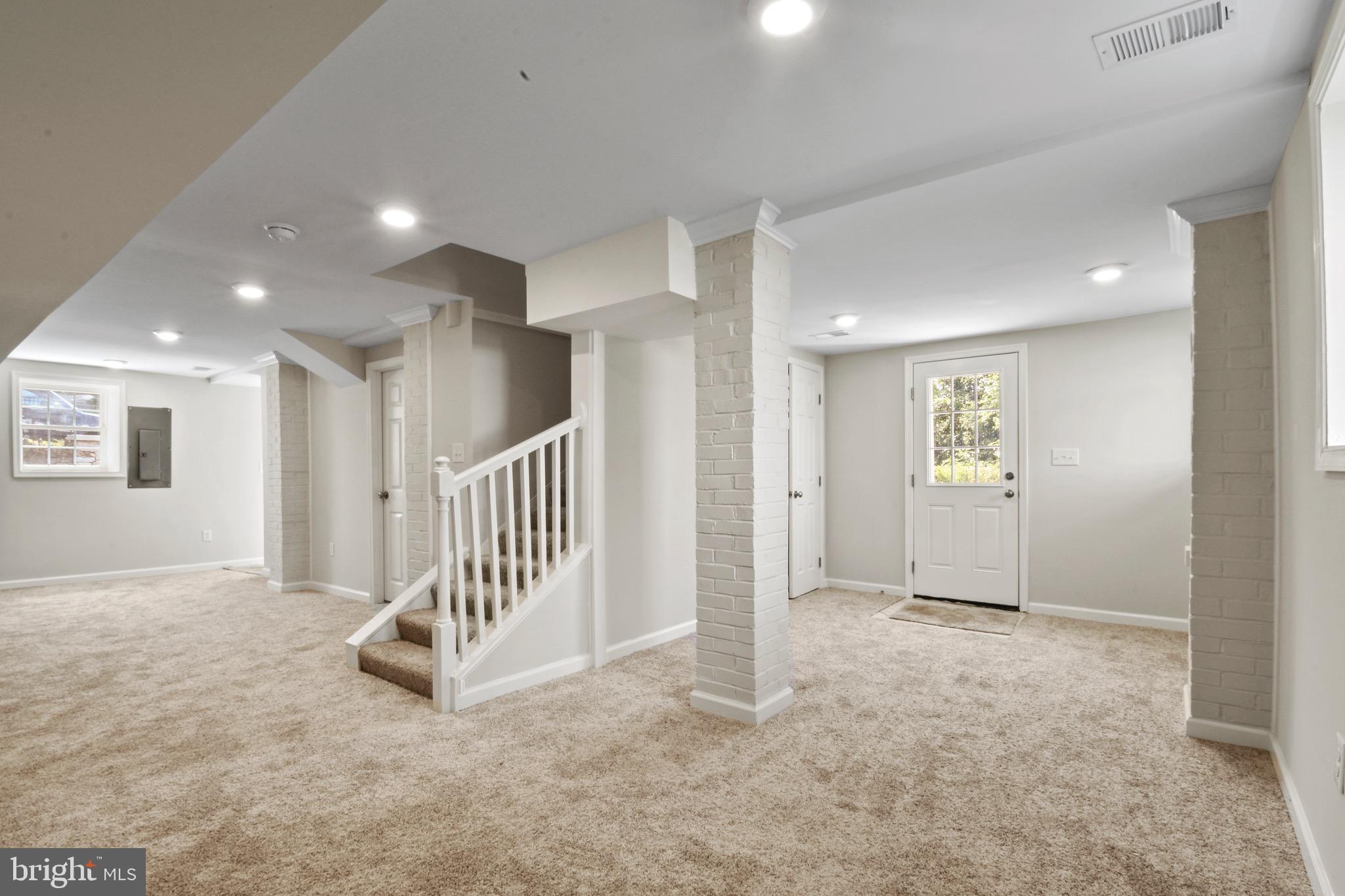 WINCHESTER CITY - Residential