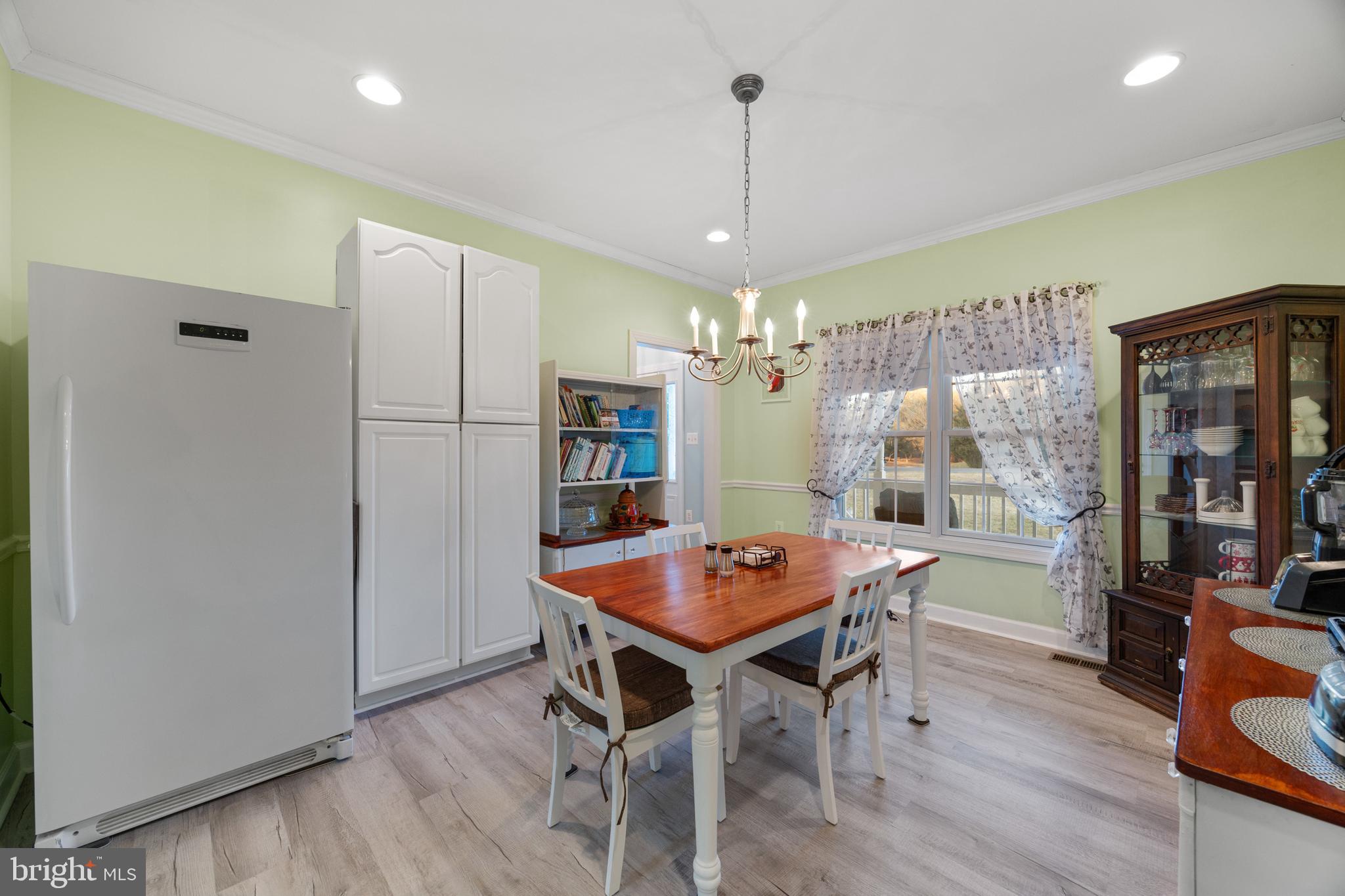 LYNMORE ACRES - Residential