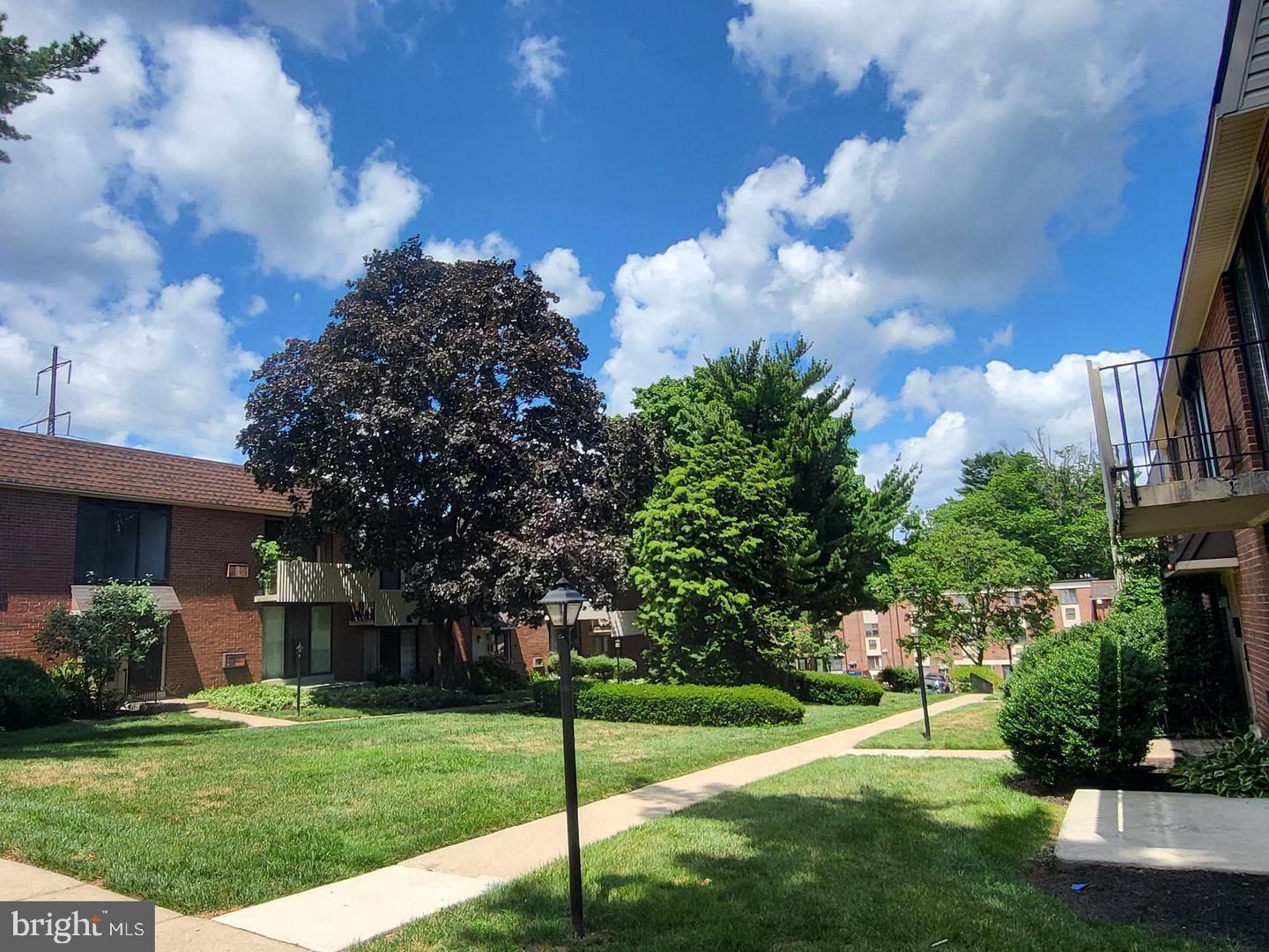 CONTEMPORARY VLG - Residential Lease