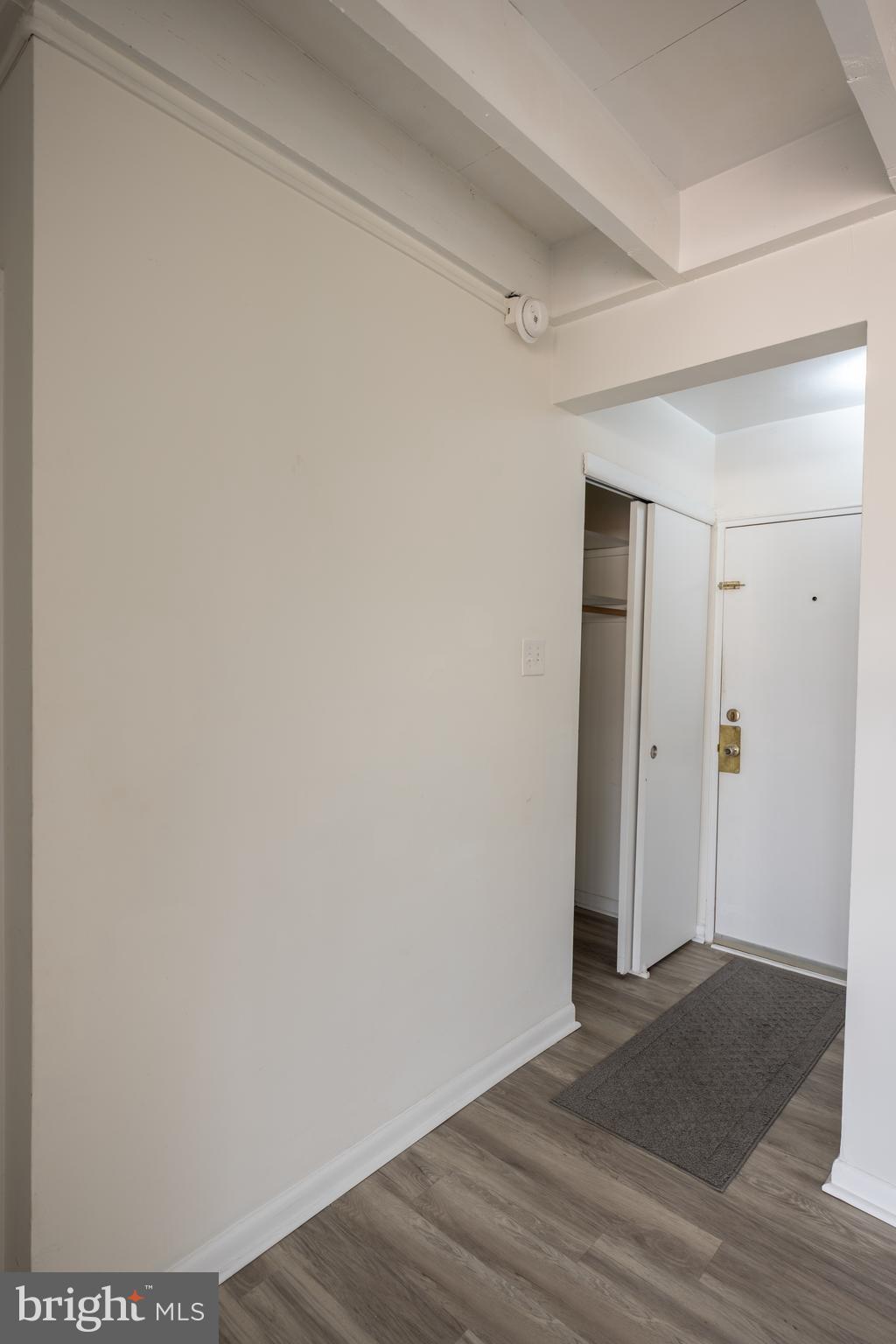 CONTEMPORARY VLG - Residential Lease