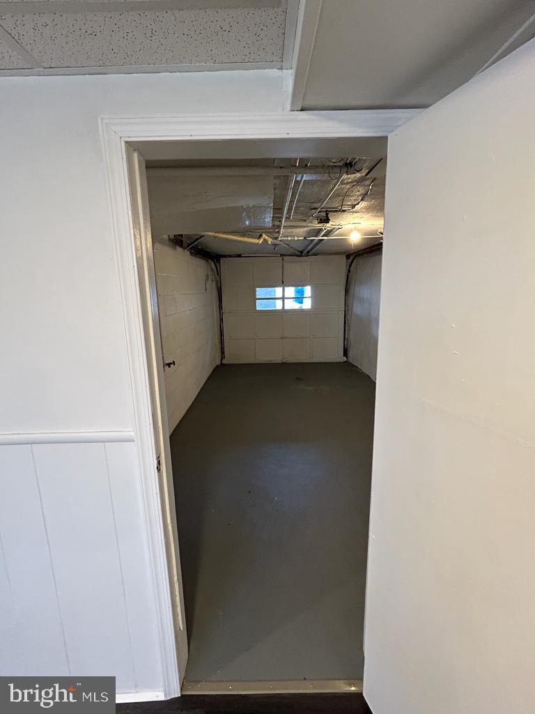 MAYFAIR (WEST) - Residential Lease