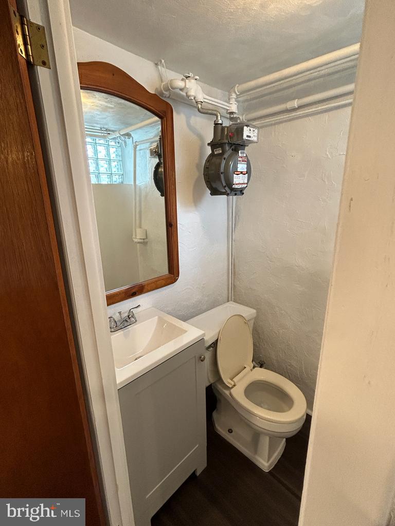 MAYFAIR (WEST) - Residential Lease