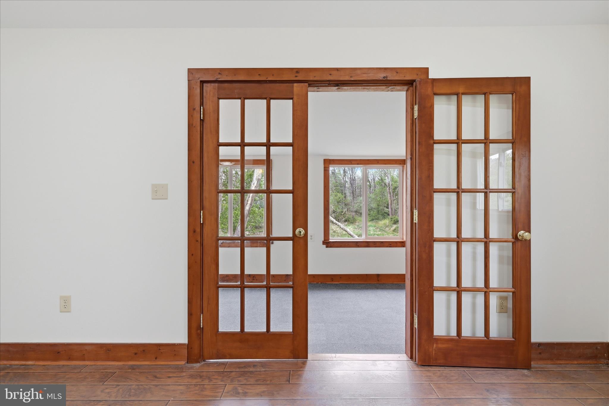 RUSHING RIVER FARMS - Residential