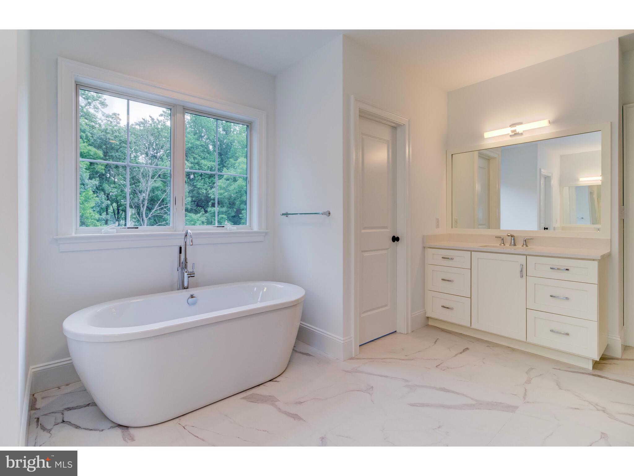 TIBURON - Residential