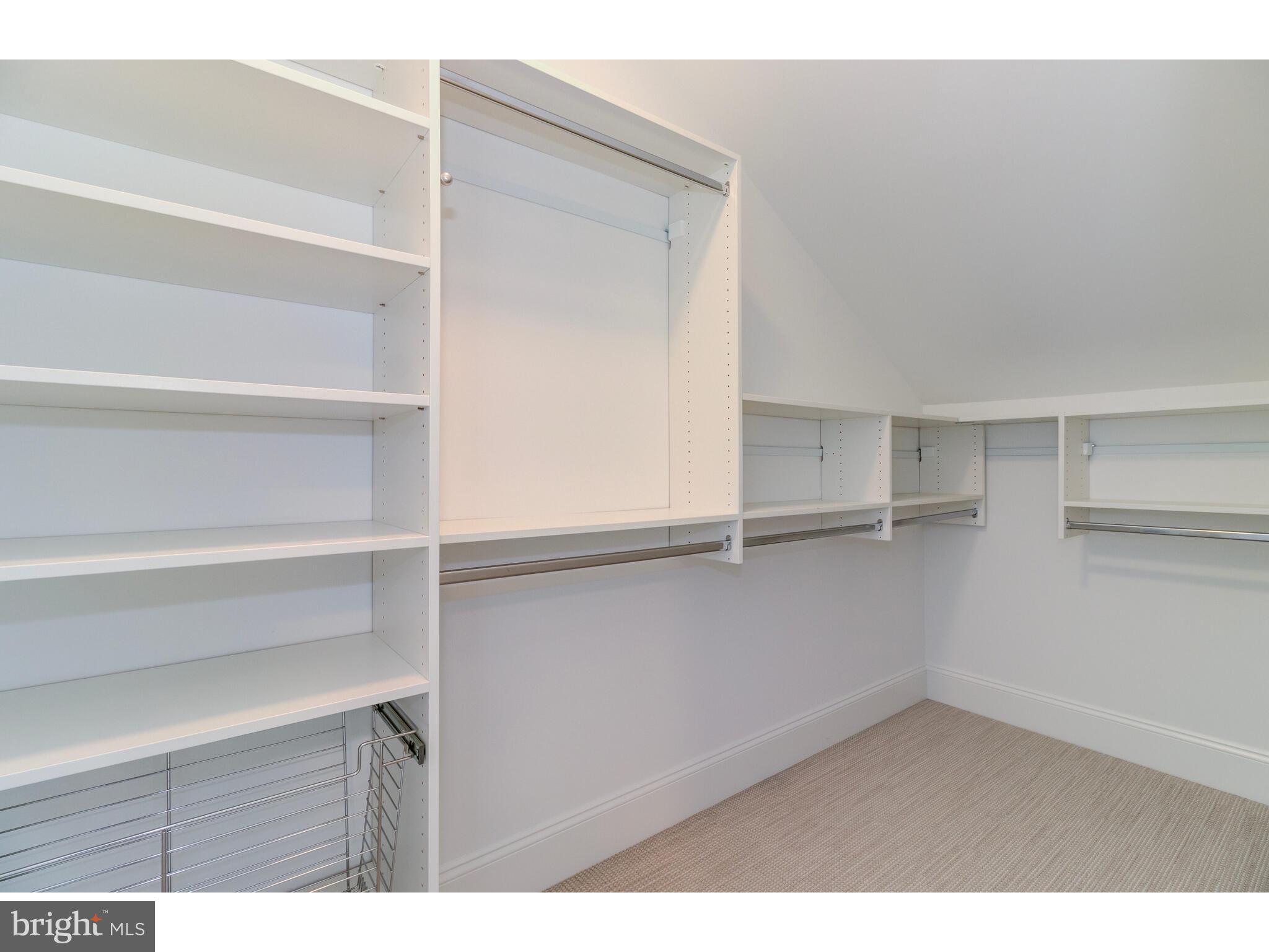 TIBURON - Residential