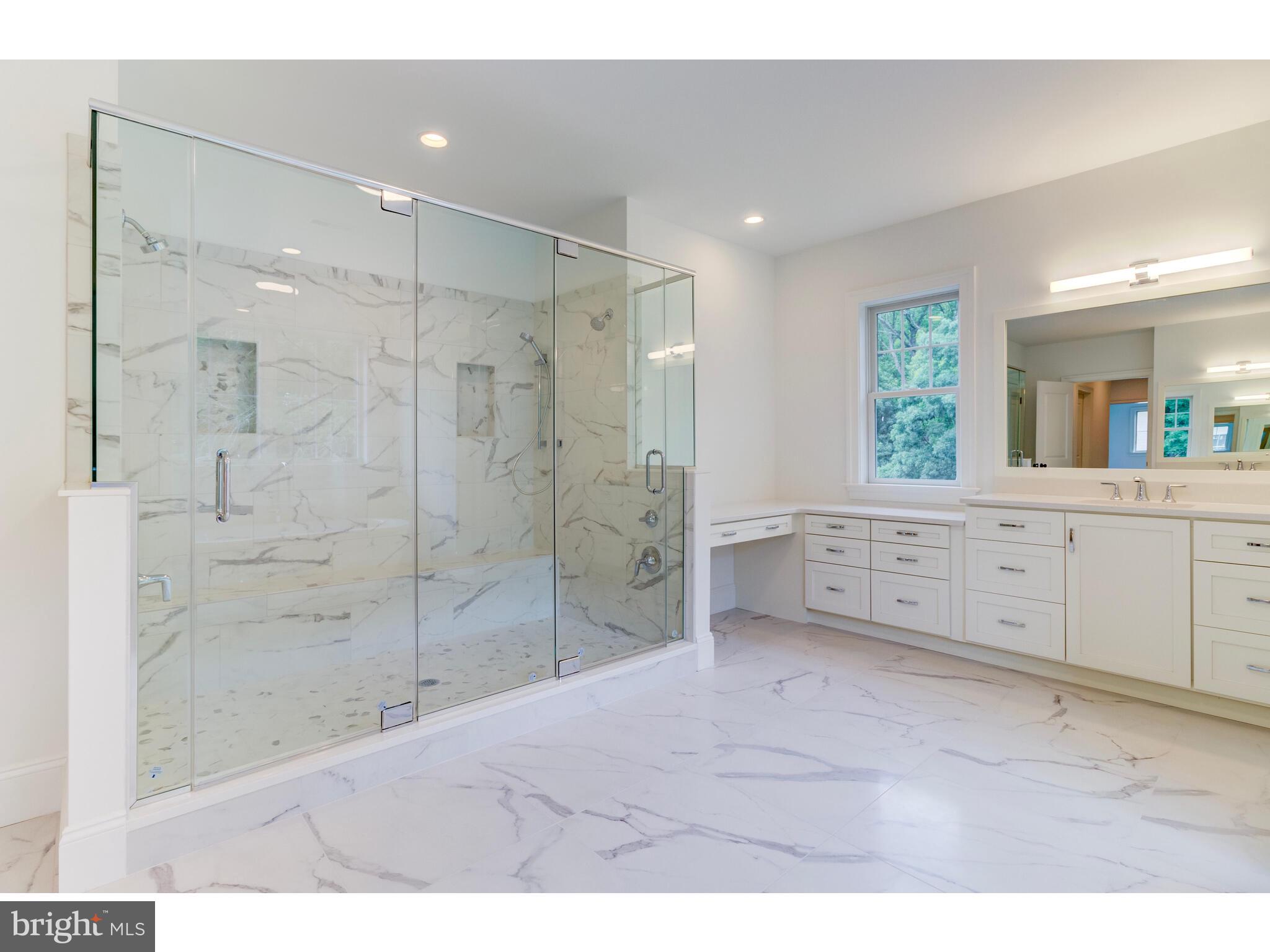 TIBURON - Residential