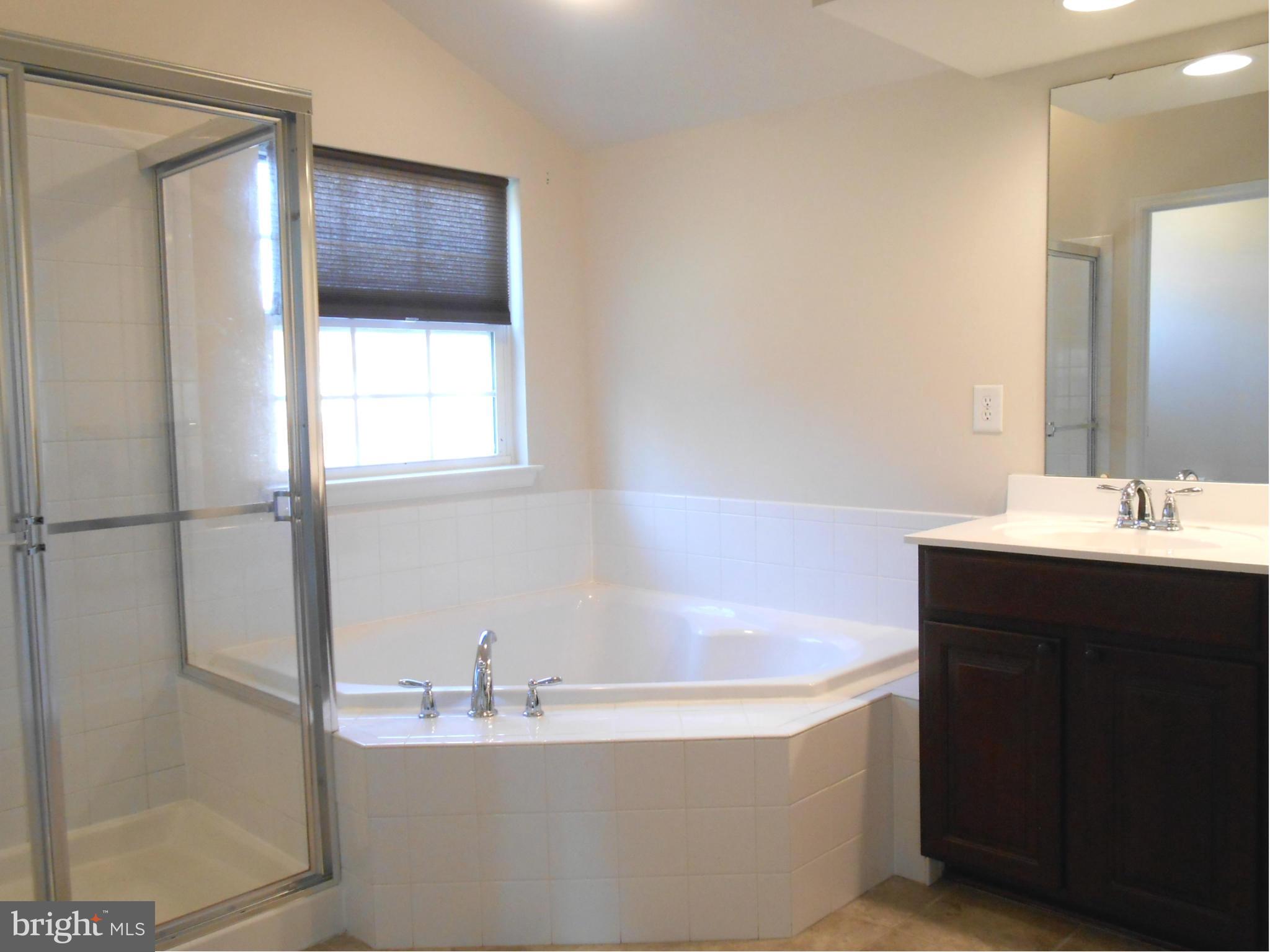 WATERBURY FOREST - Residential