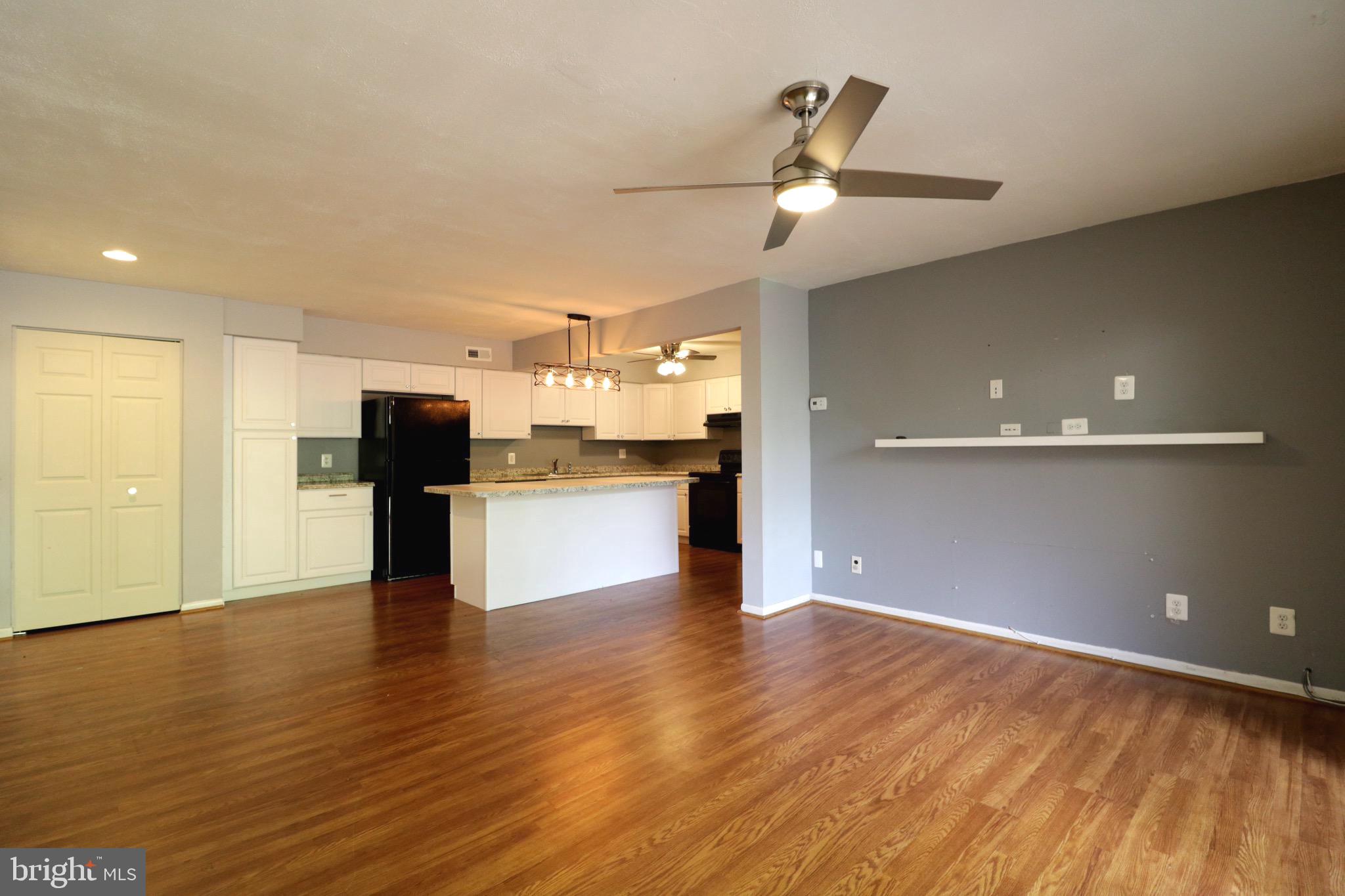 TREETOP CONDO - Residential Lease