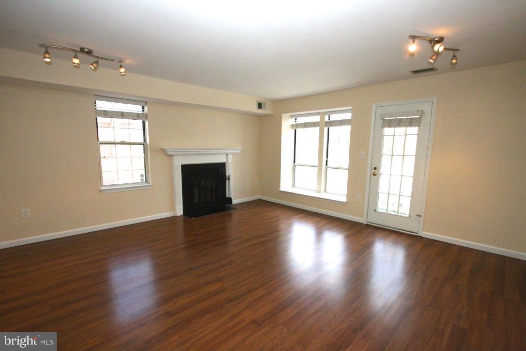 WINDGATE - Residential Lease