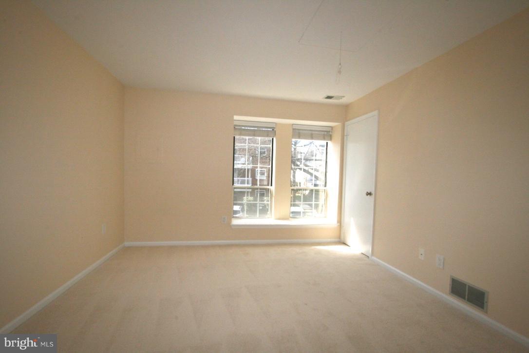 WINDGATE - Residential Lease