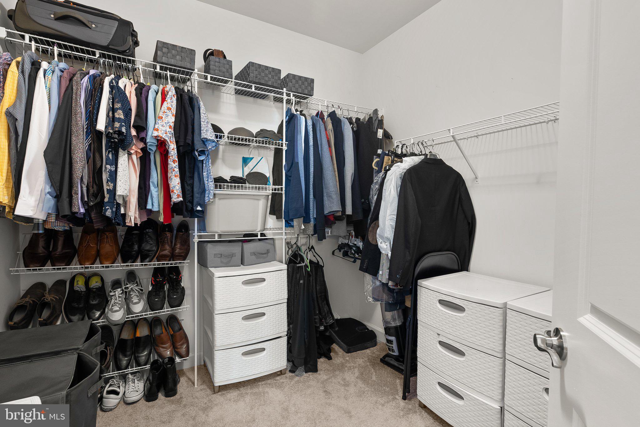 WOOD GLEN - Residential