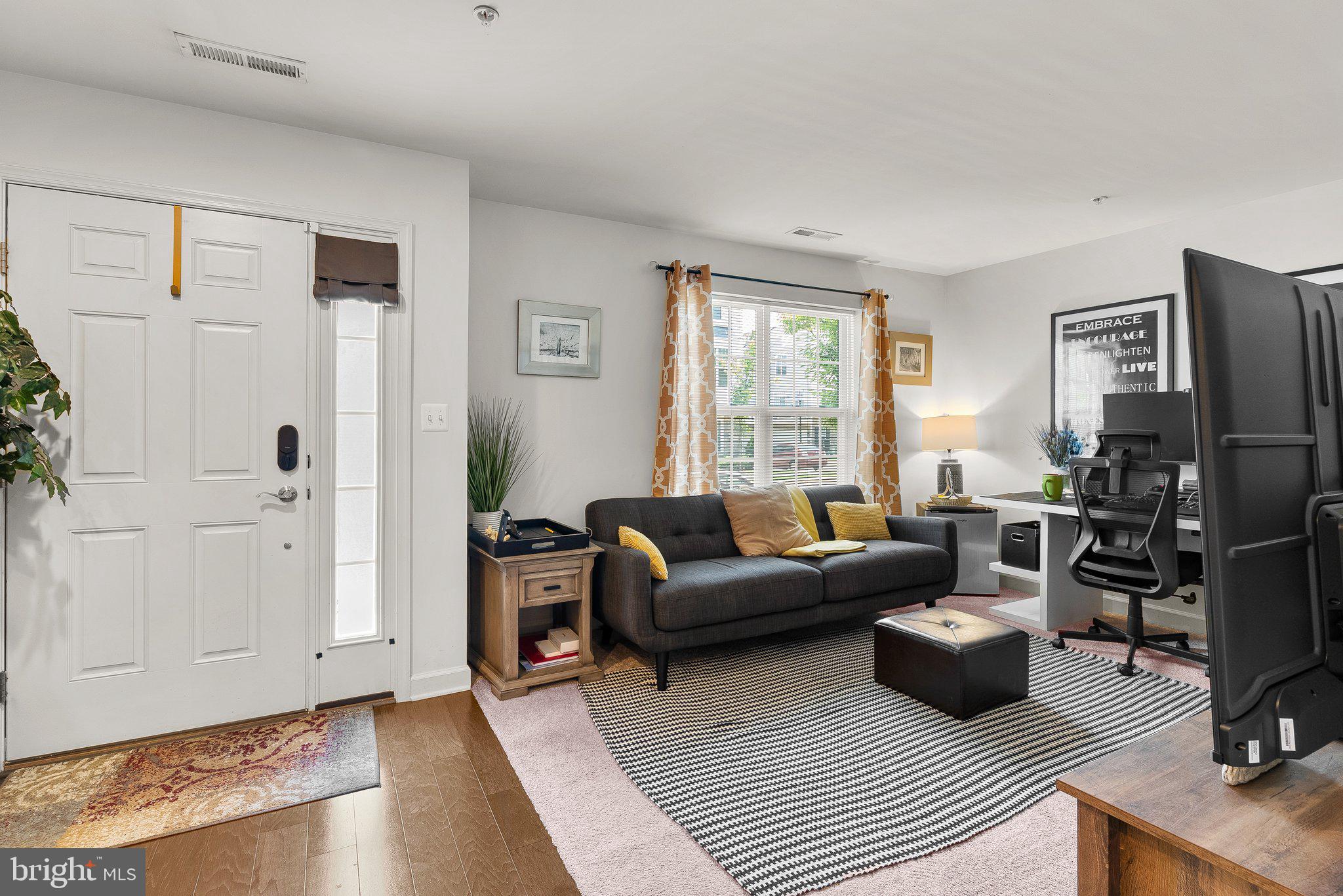 WOOD GLEN - Residential