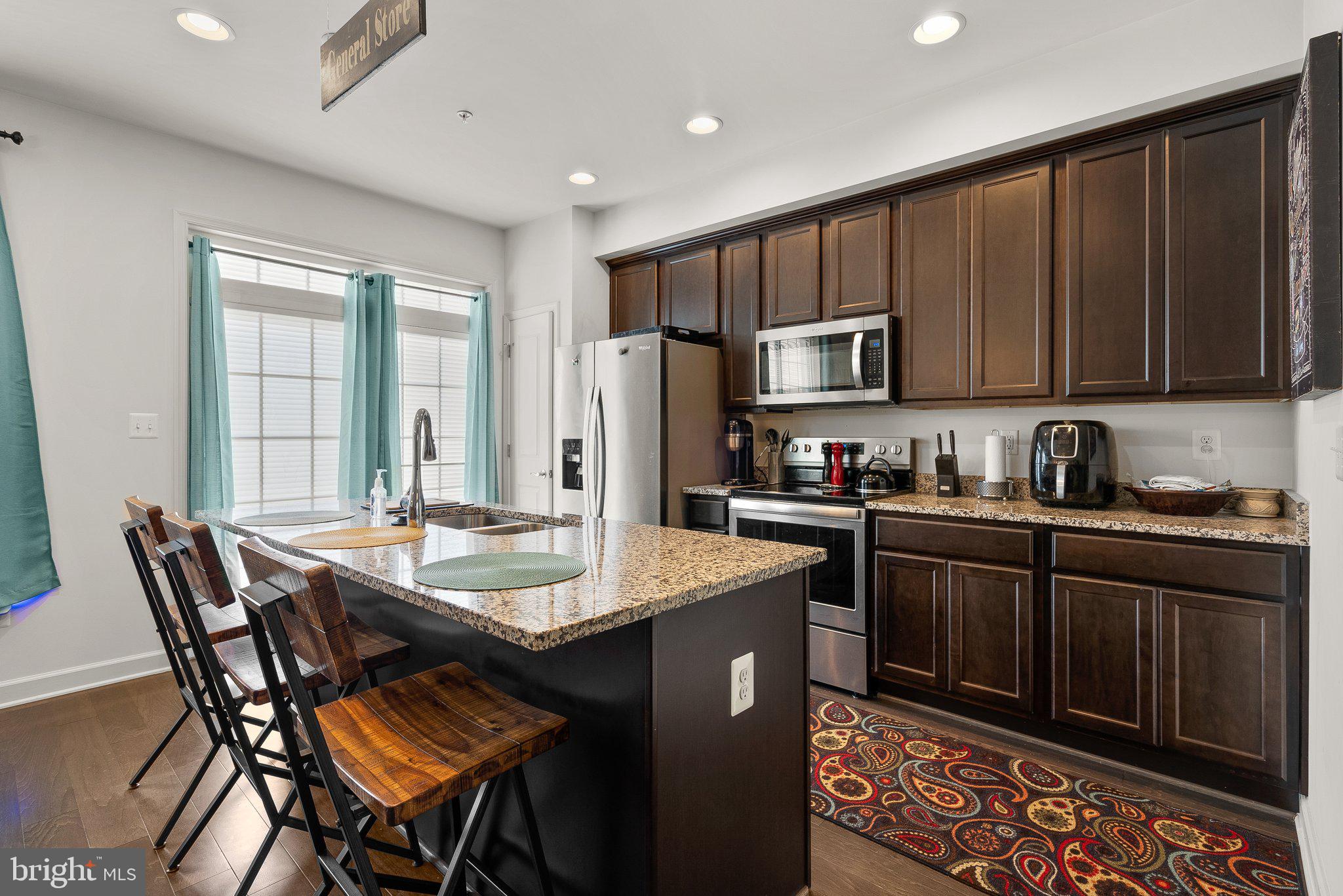 WOOD GLEN - Residential