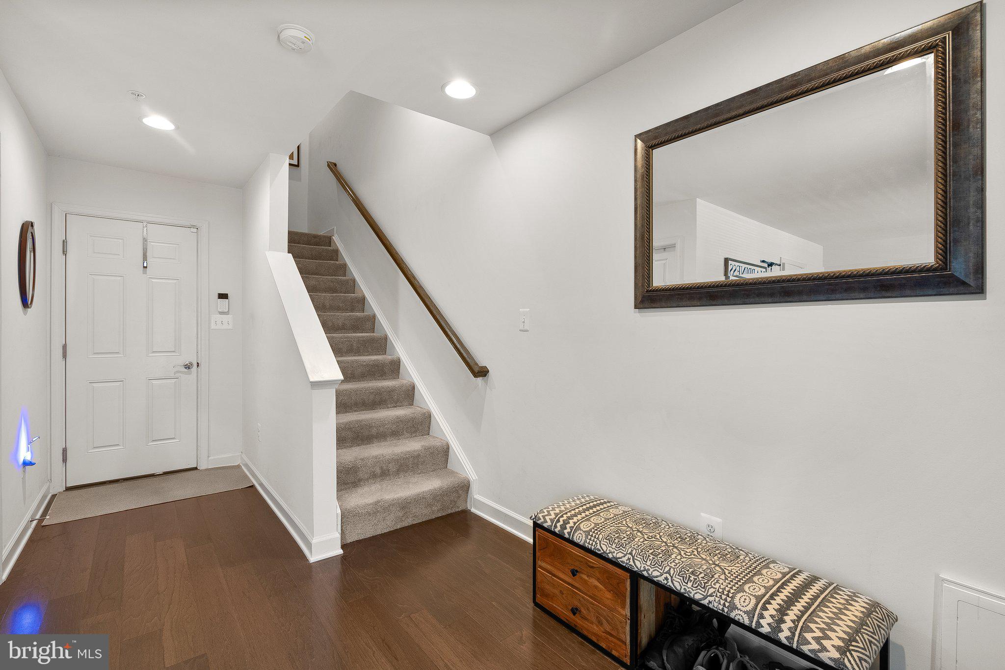 WOOD GLEN - Residential