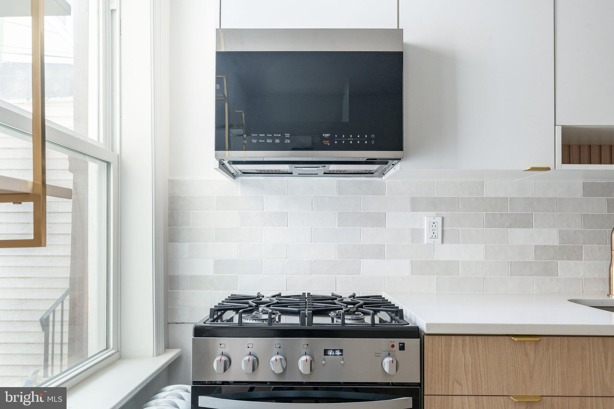 2143 N PALETHORP STREET