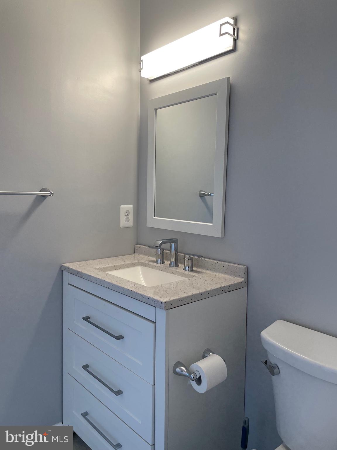 QUAKER HILL CONDOMINIUM - Residential Lease