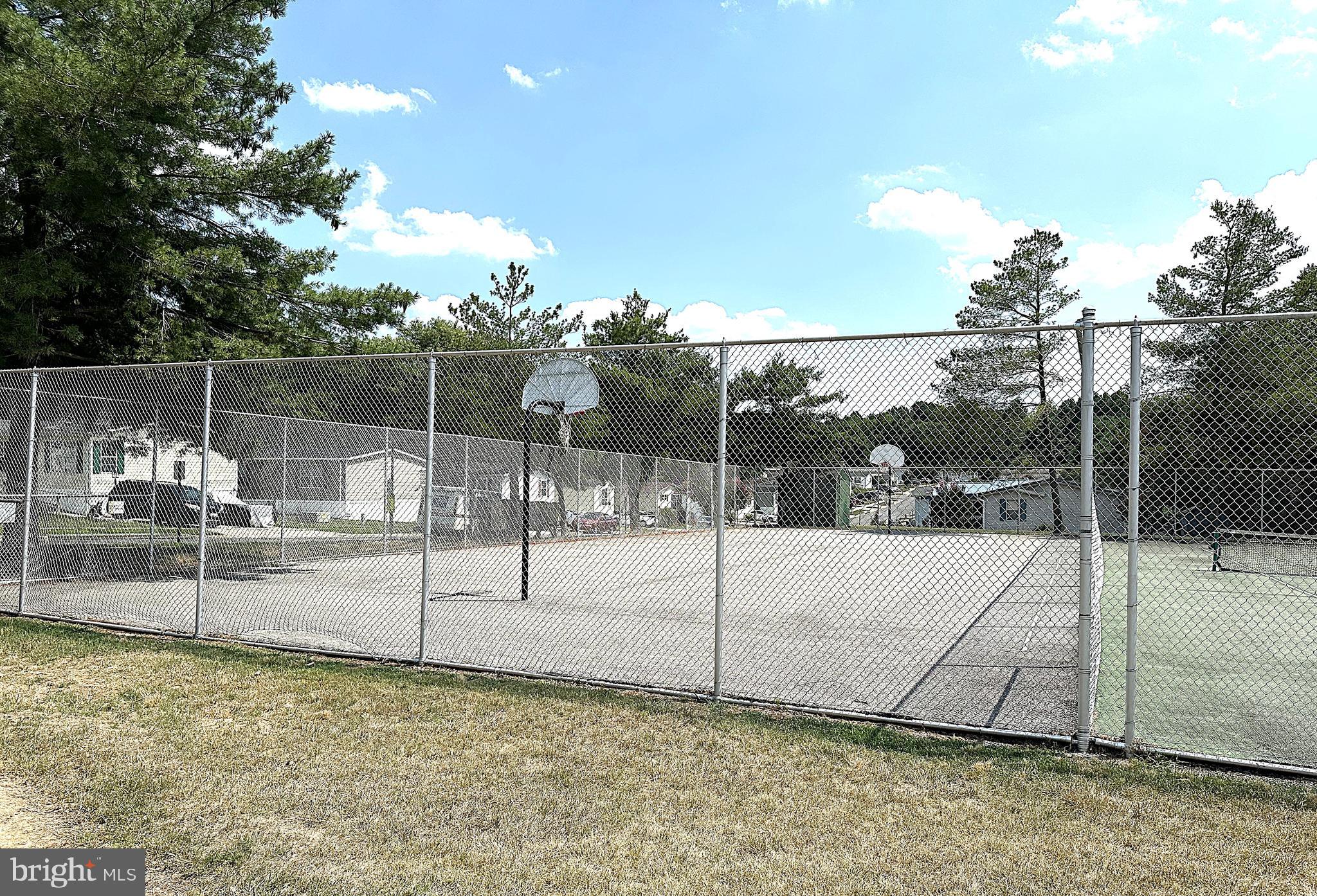 BOONES ESTATES - Residential