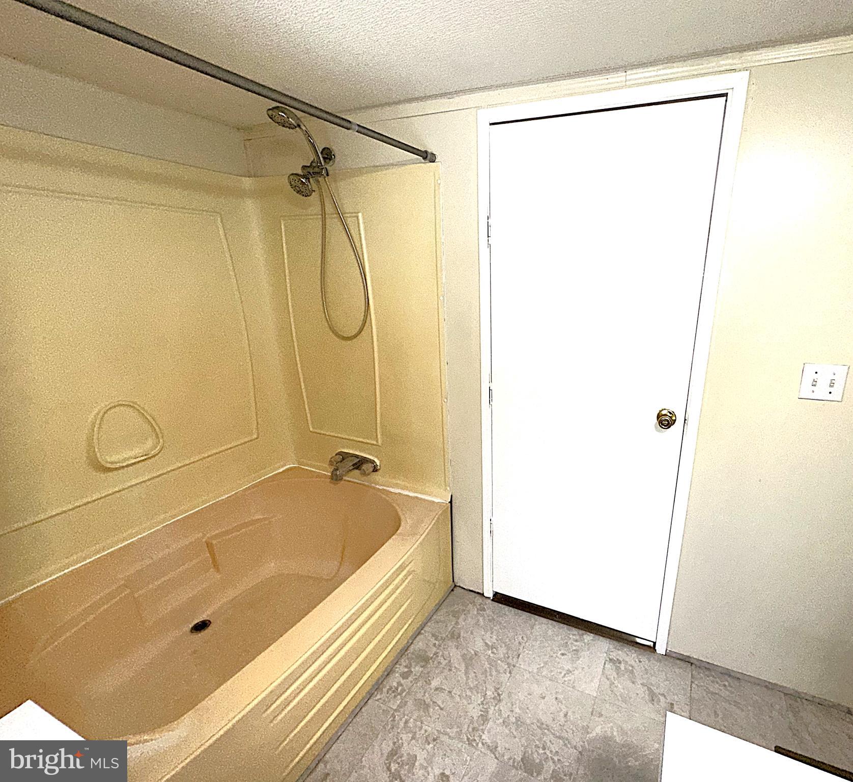 BOONES ESTATES - Residential