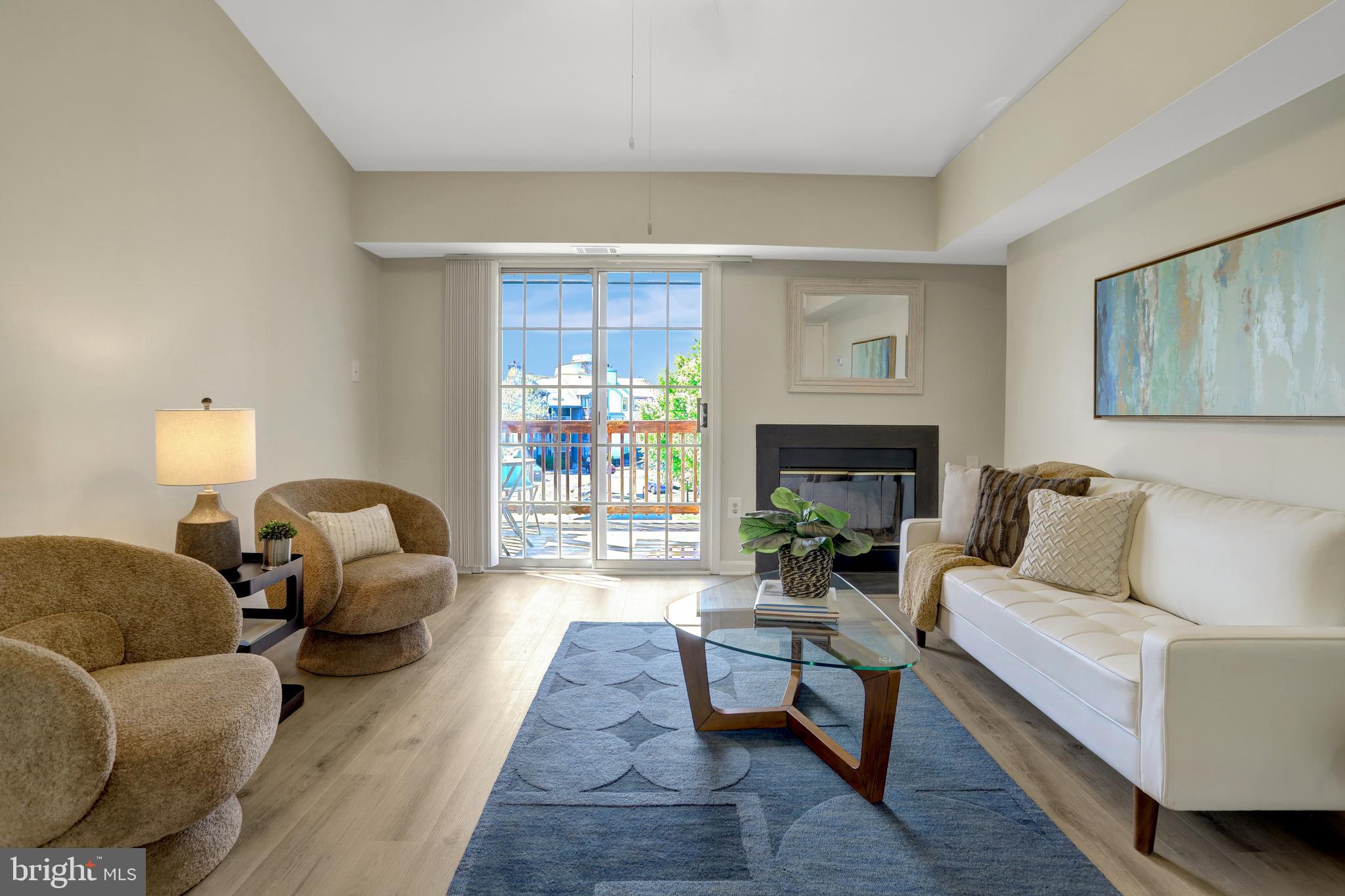 SURREY AT MANCHESTER LAKES - Residential