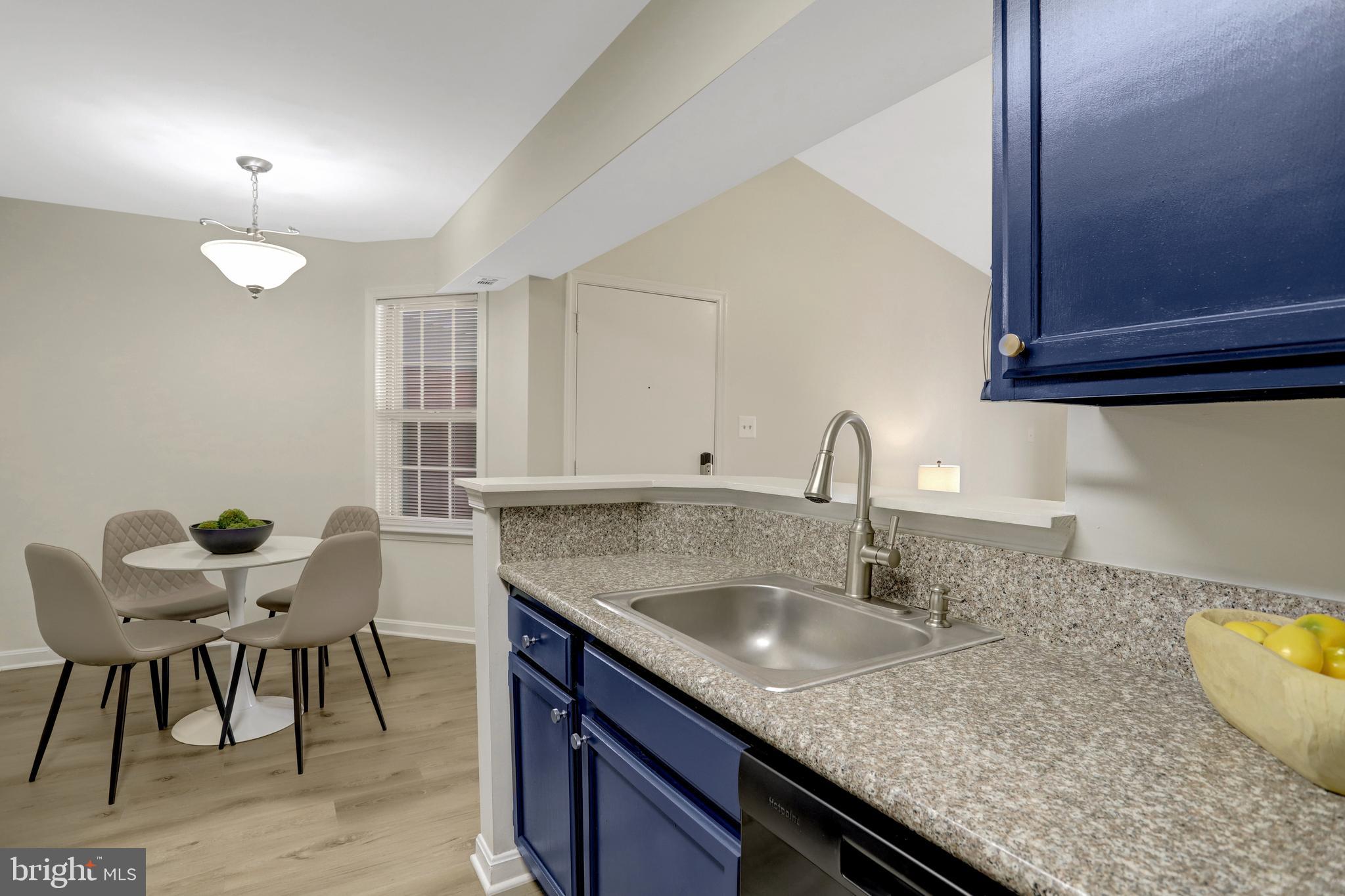 SURREY AT MANCHESTER LAKES - Residential