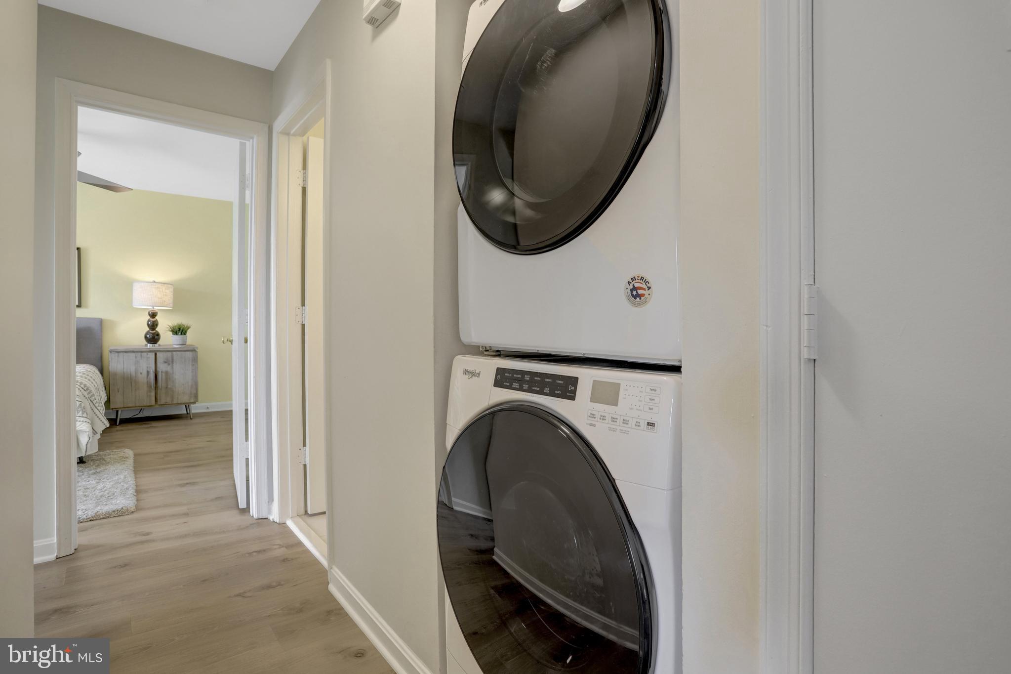 SURREY AT MANCHESTER LAKES - Residential