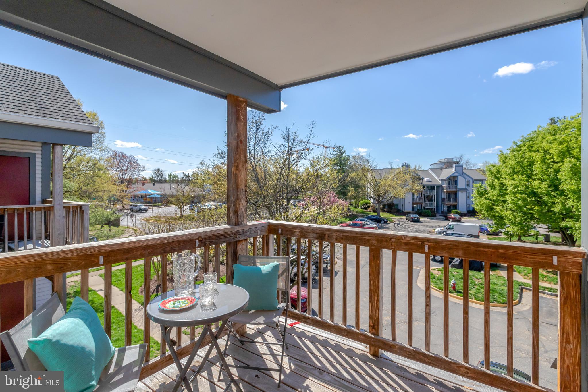 SURREY AT MANCHESTER LAKES - Residential