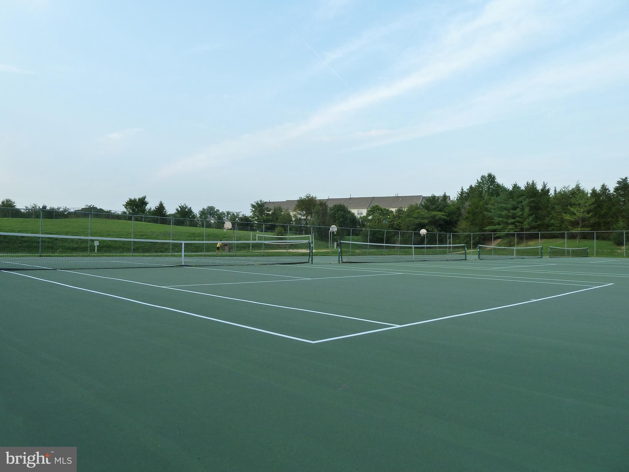 SURREY AT MANCHESTER LAKES - Residential