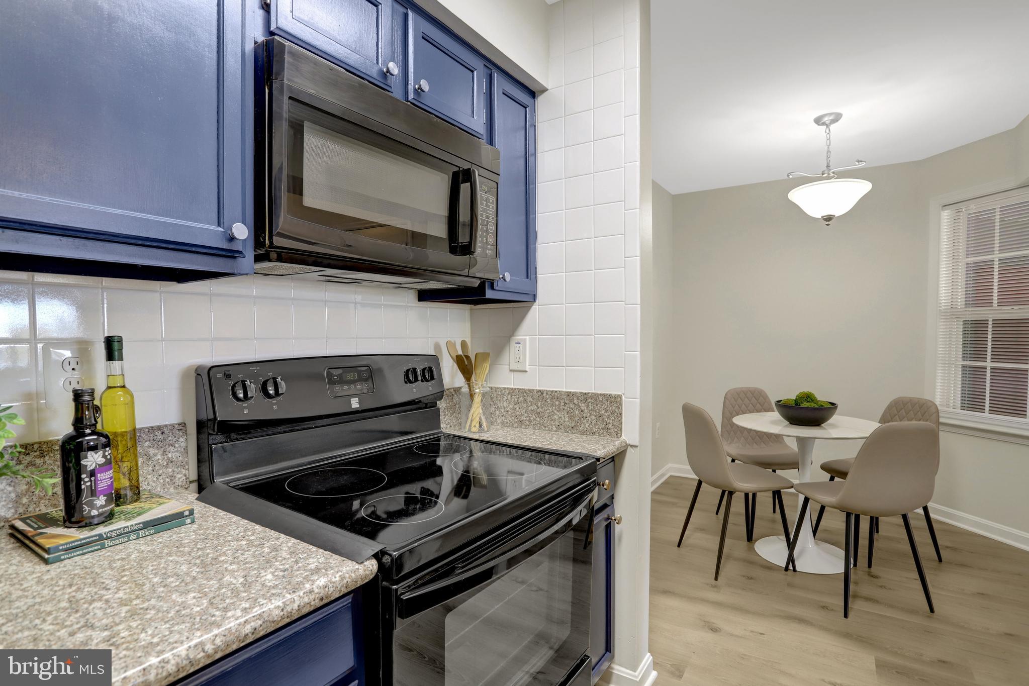 SURREY AT MANCHESTER LAKES - Residential