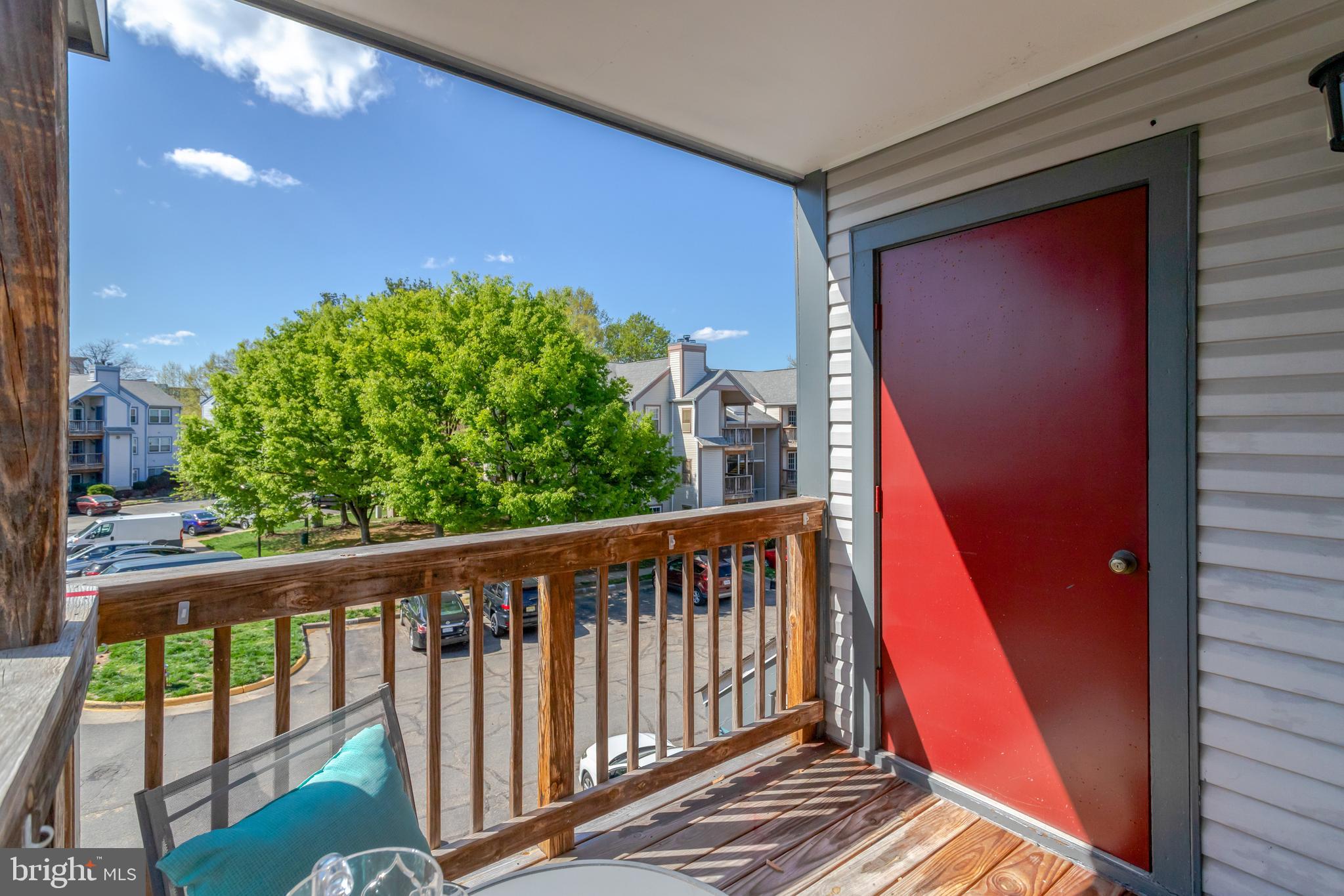 SURREY AT MANCHESTER LAKES - Residential