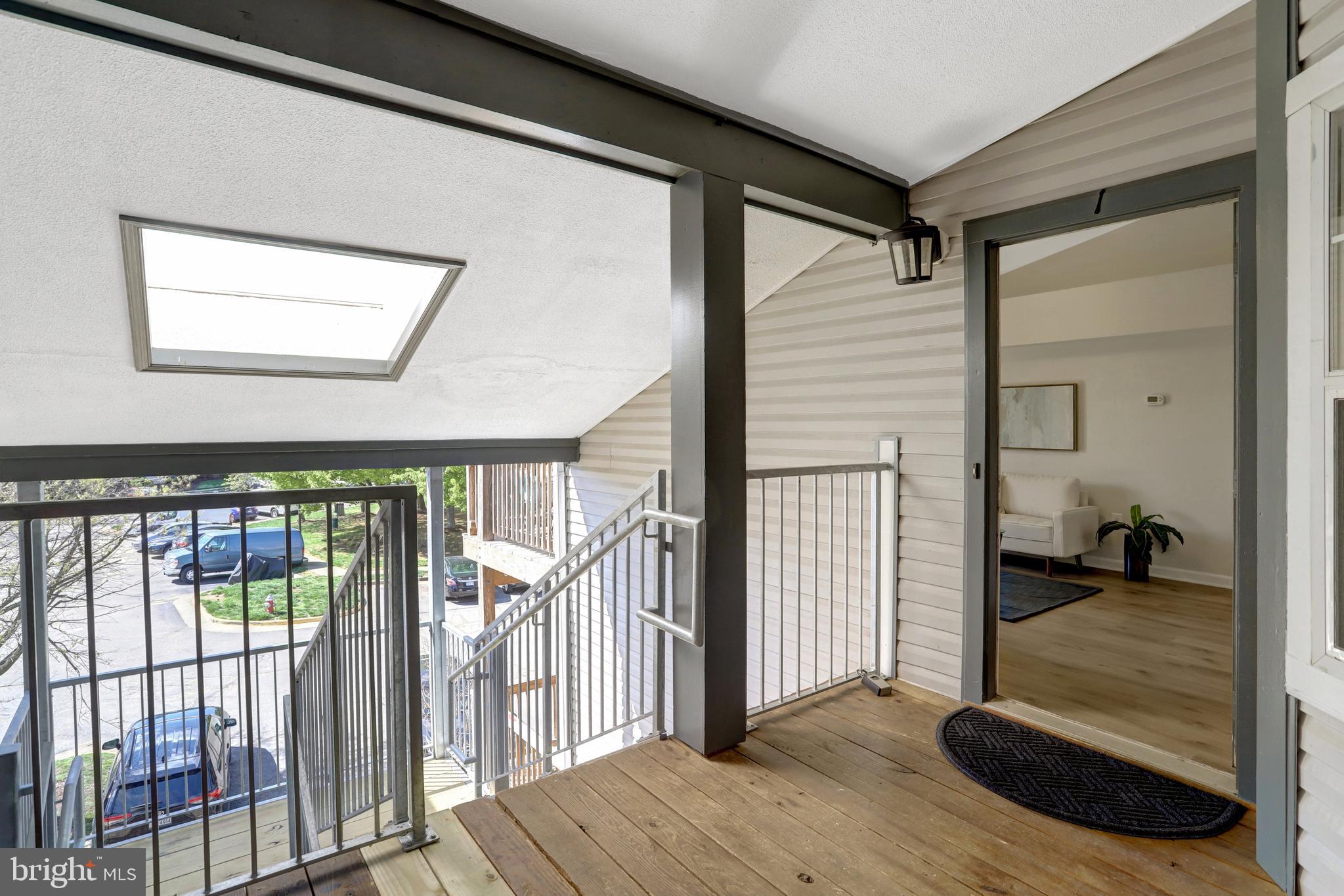 SURREY AT MANCHESTER LAKES - Residential