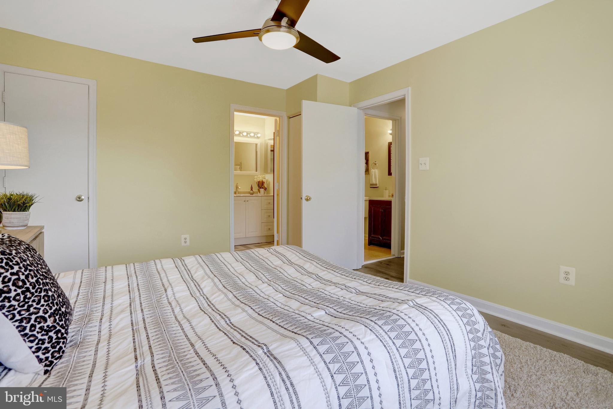 SURREY AT MANCHESTER LAKES - Residential