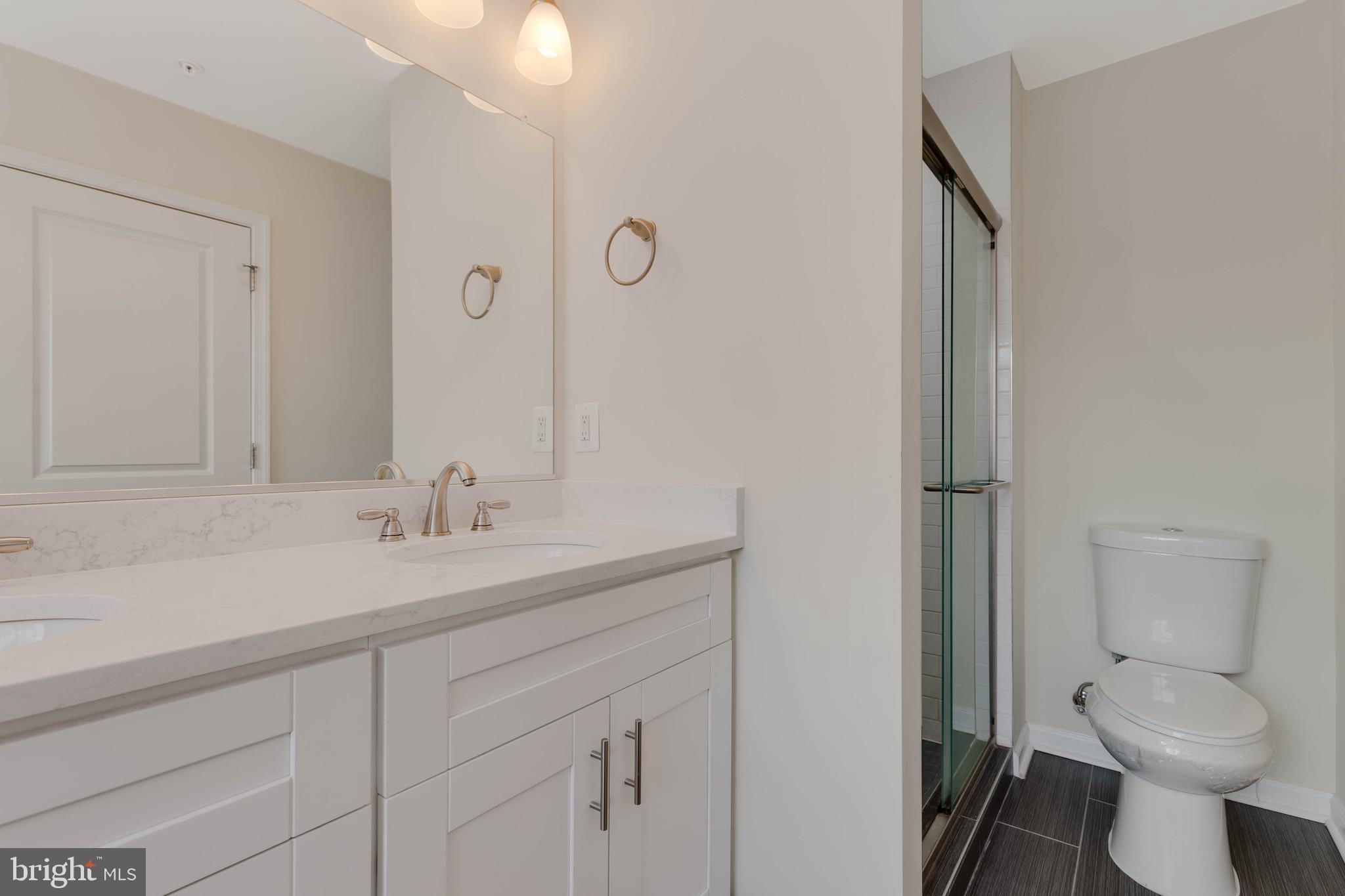 COLUMBIA RUN TOWNHOMES - Residential